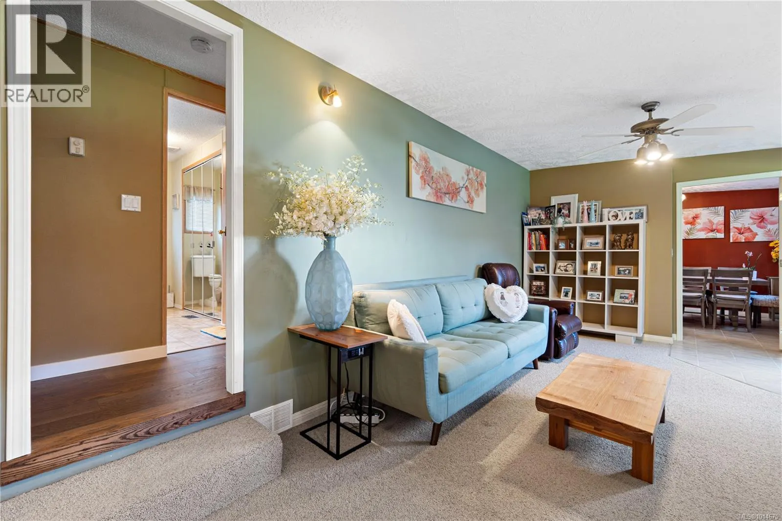 3812 King Arthur Dr
