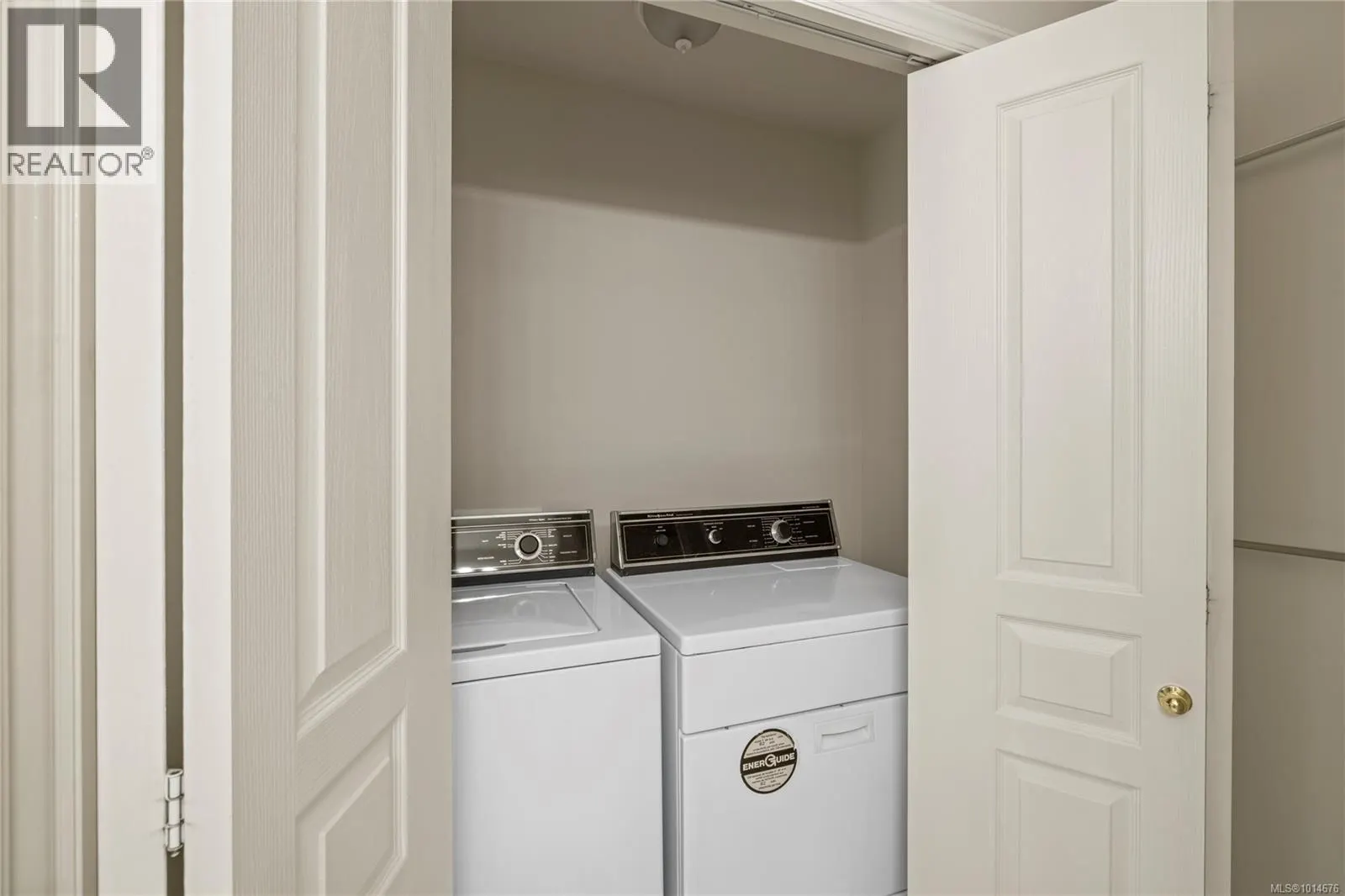 1205 Saturna Dr