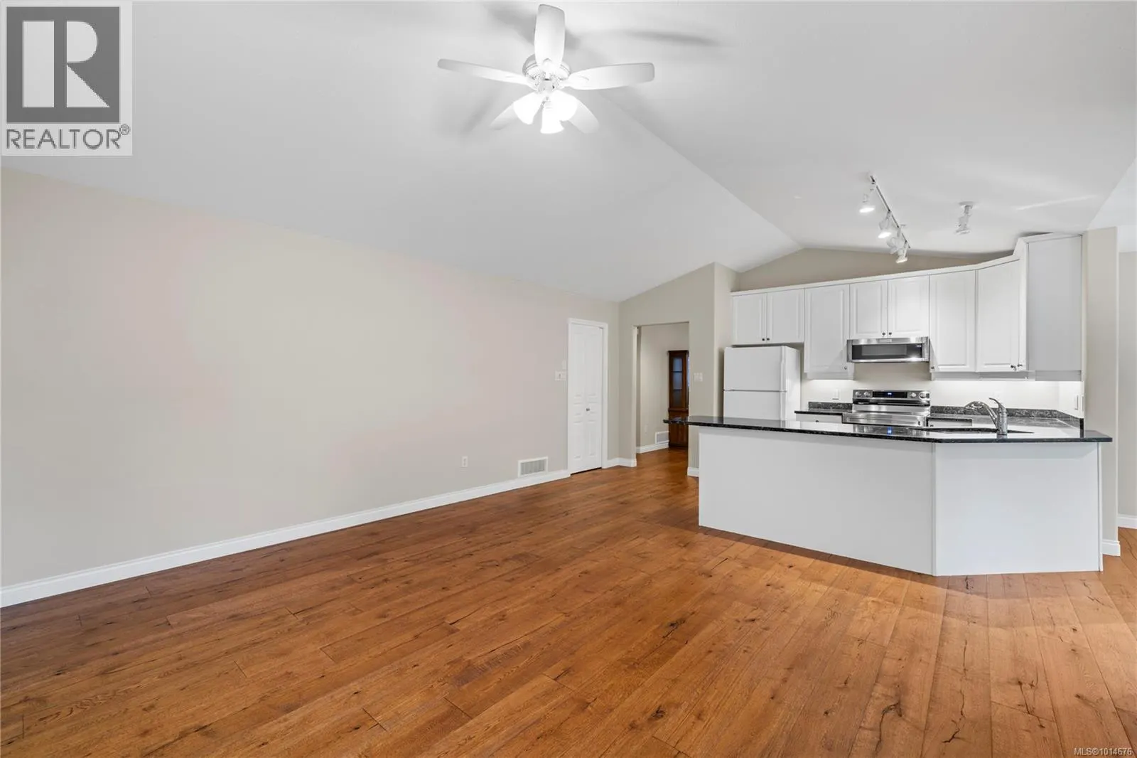 1205 Saturna Dr