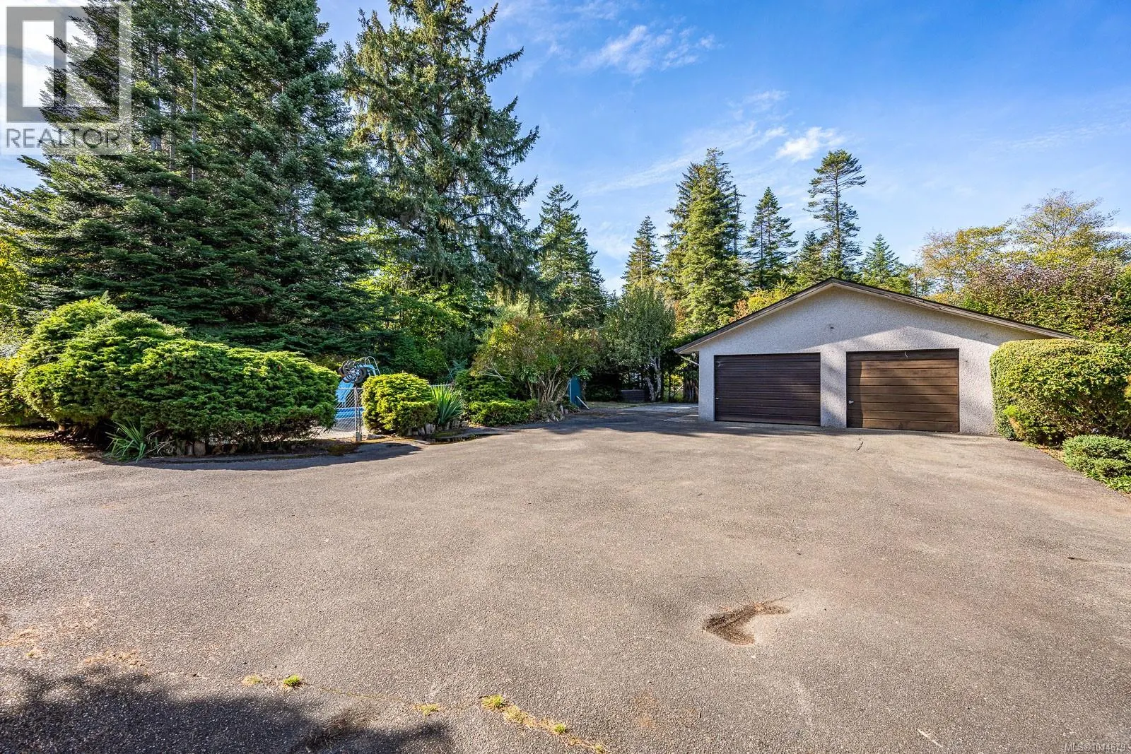 2332 Seabank Rd