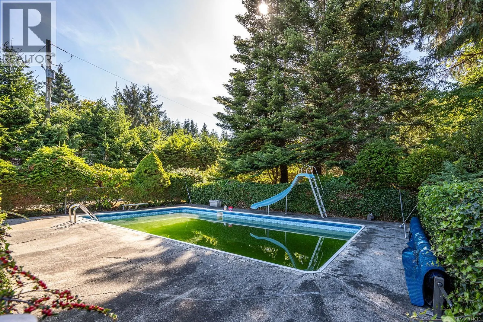 2332 Seabank Rd