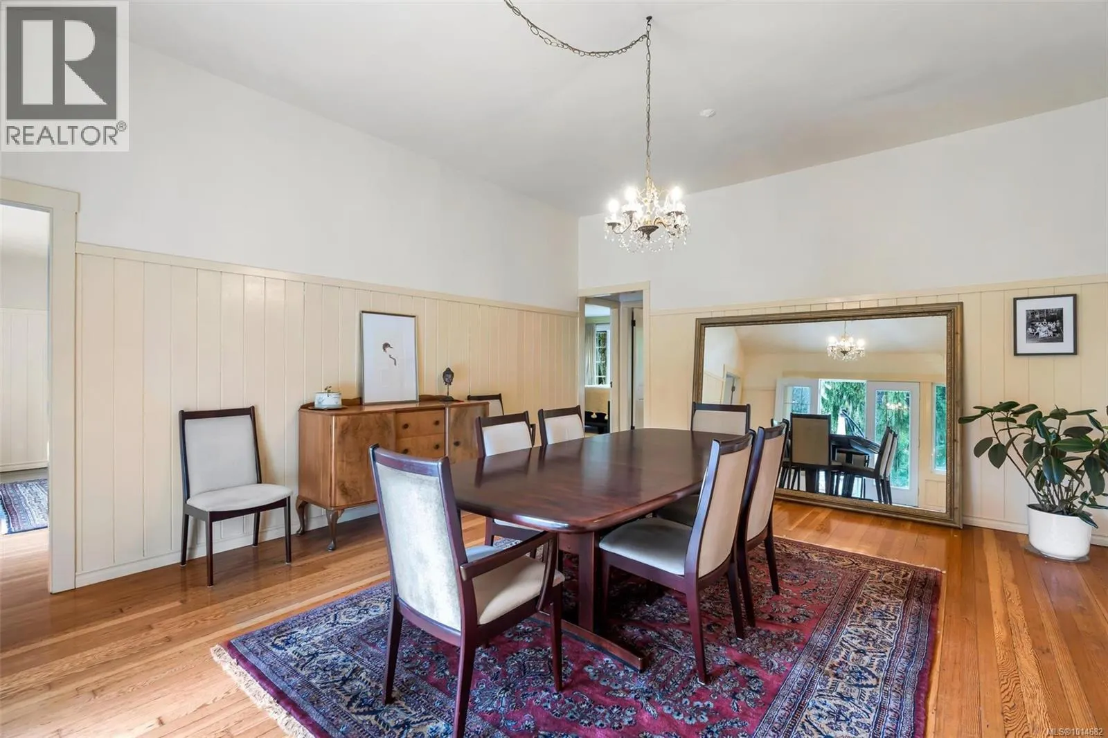 4758 Fairbridge Dr