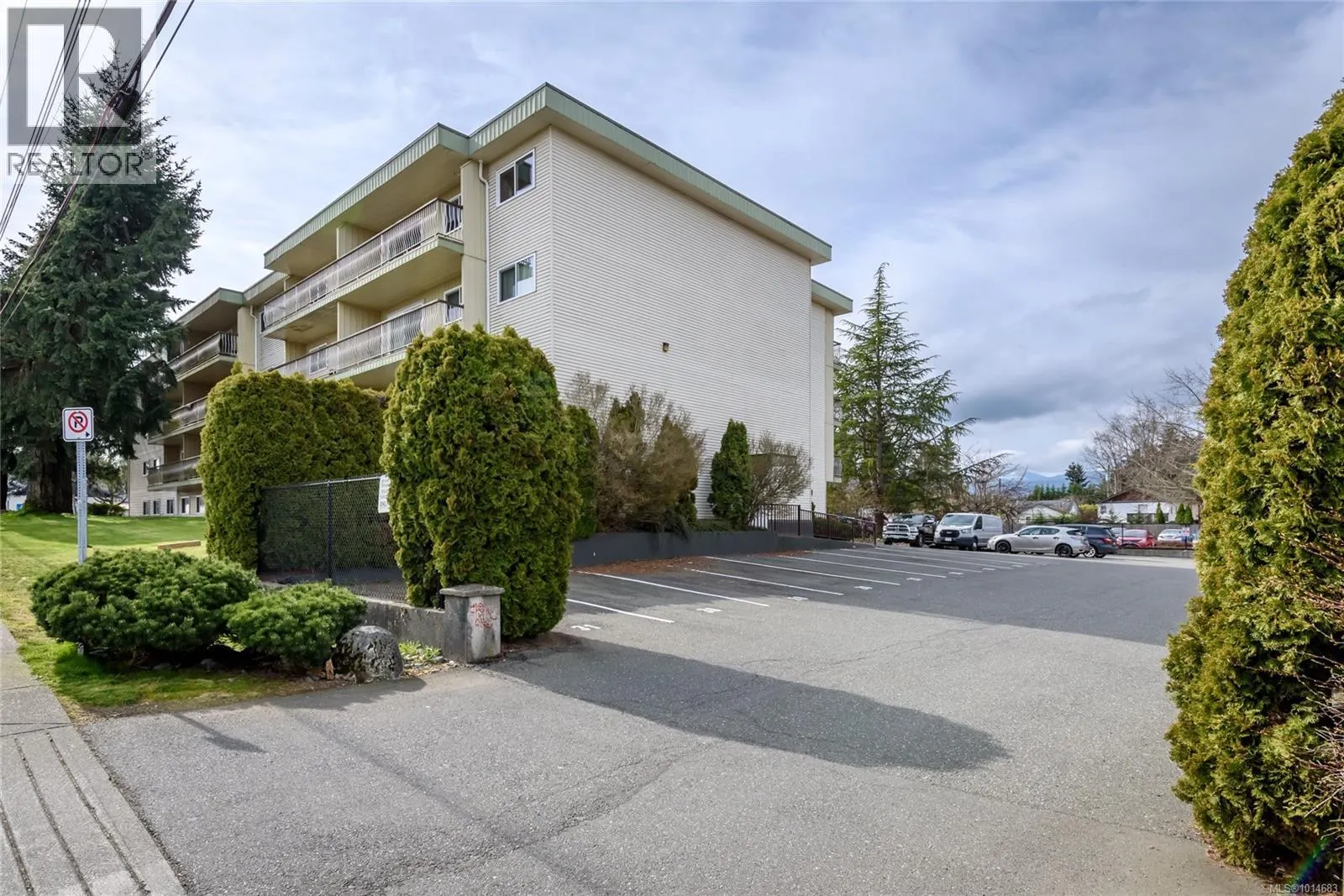 212 1015 Cumberland Rd