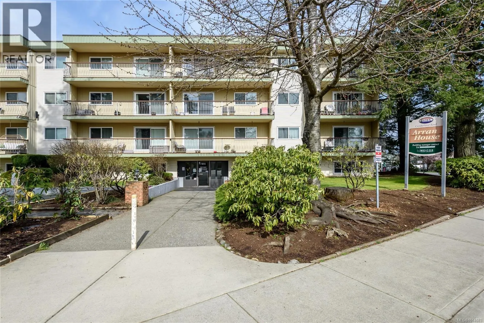 212 1015 Cumberland Rd