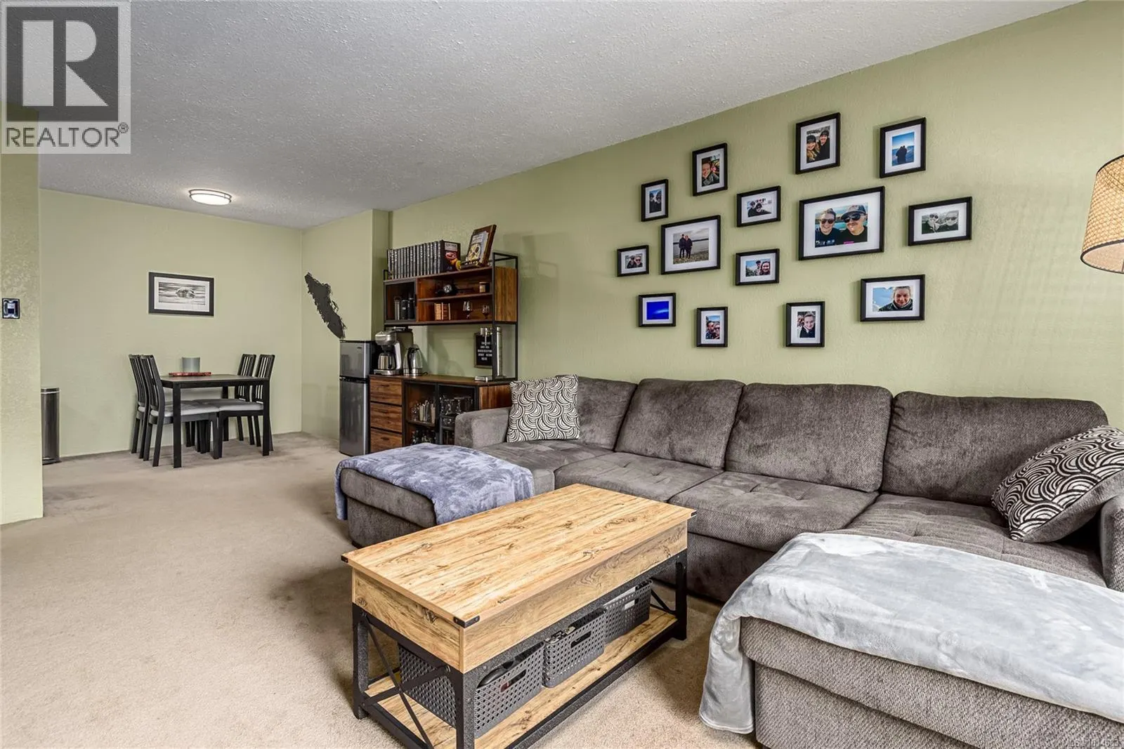 212 1015 Cumberland Rd