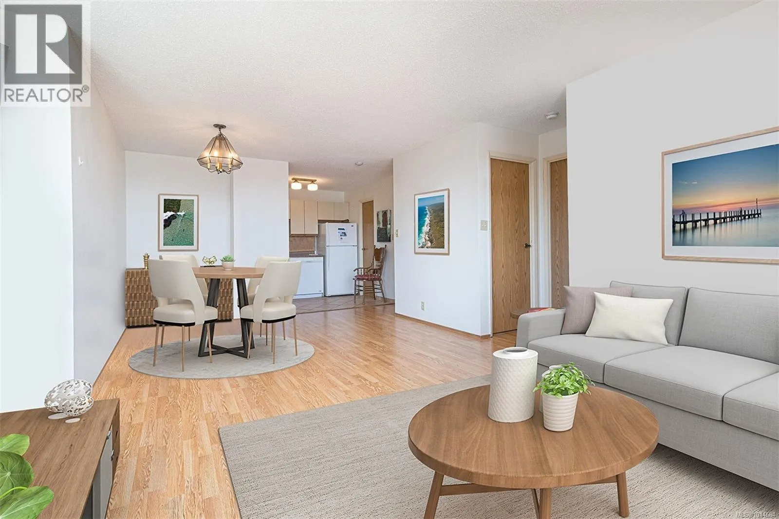 809 1630 Quadra St