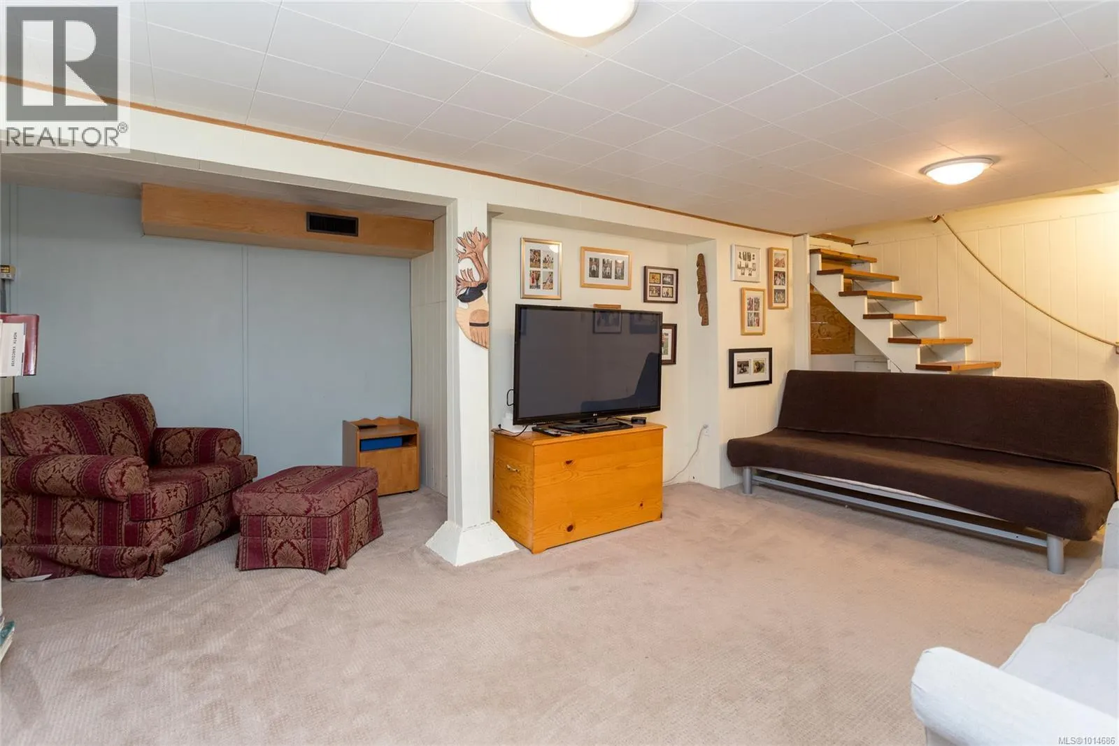 645 Baker St