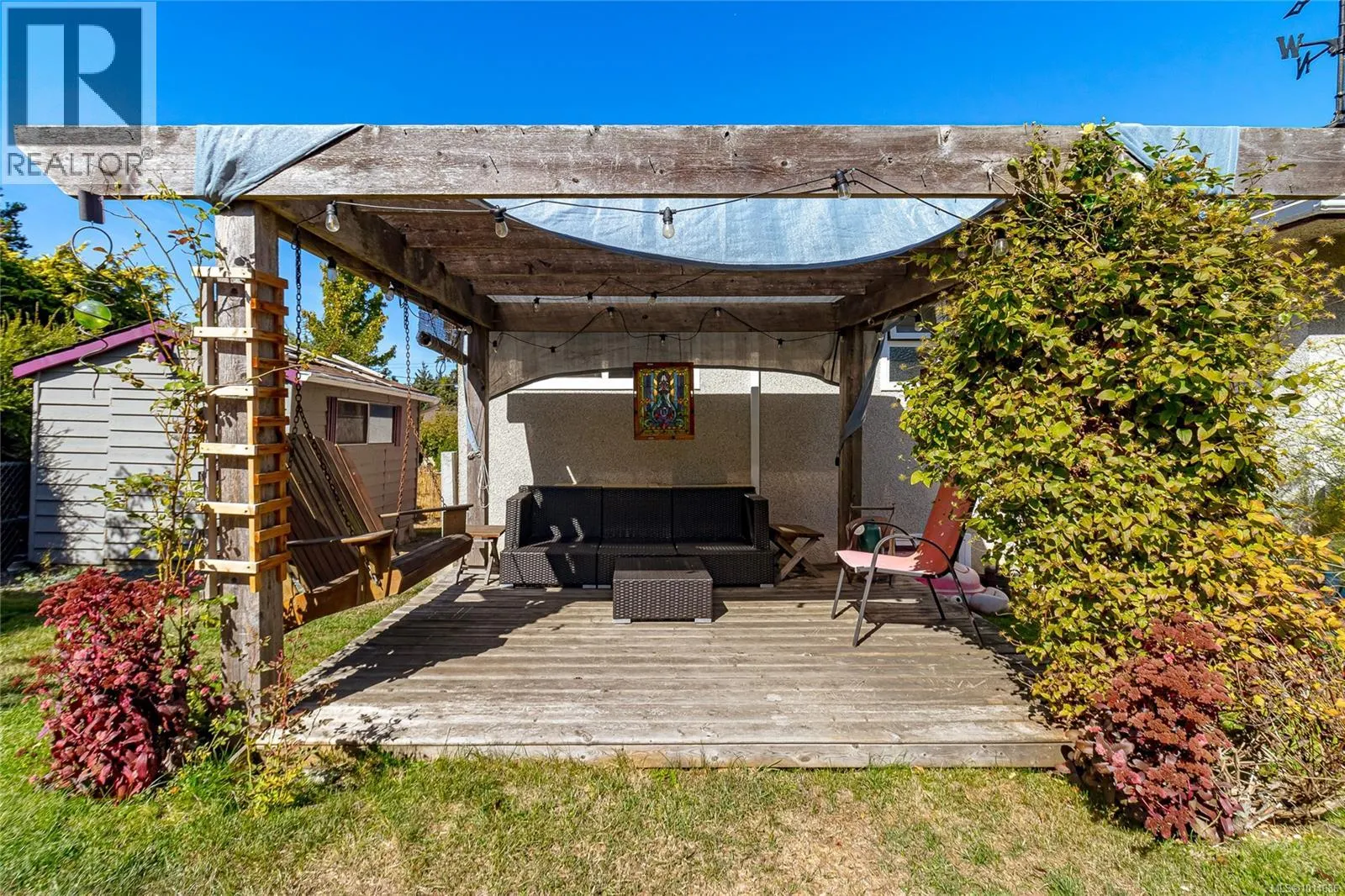 645 Baker St