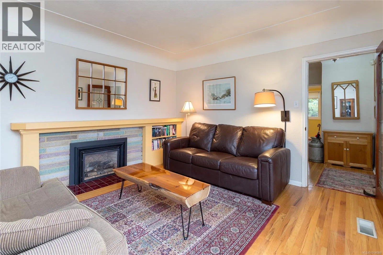 645 Baker St