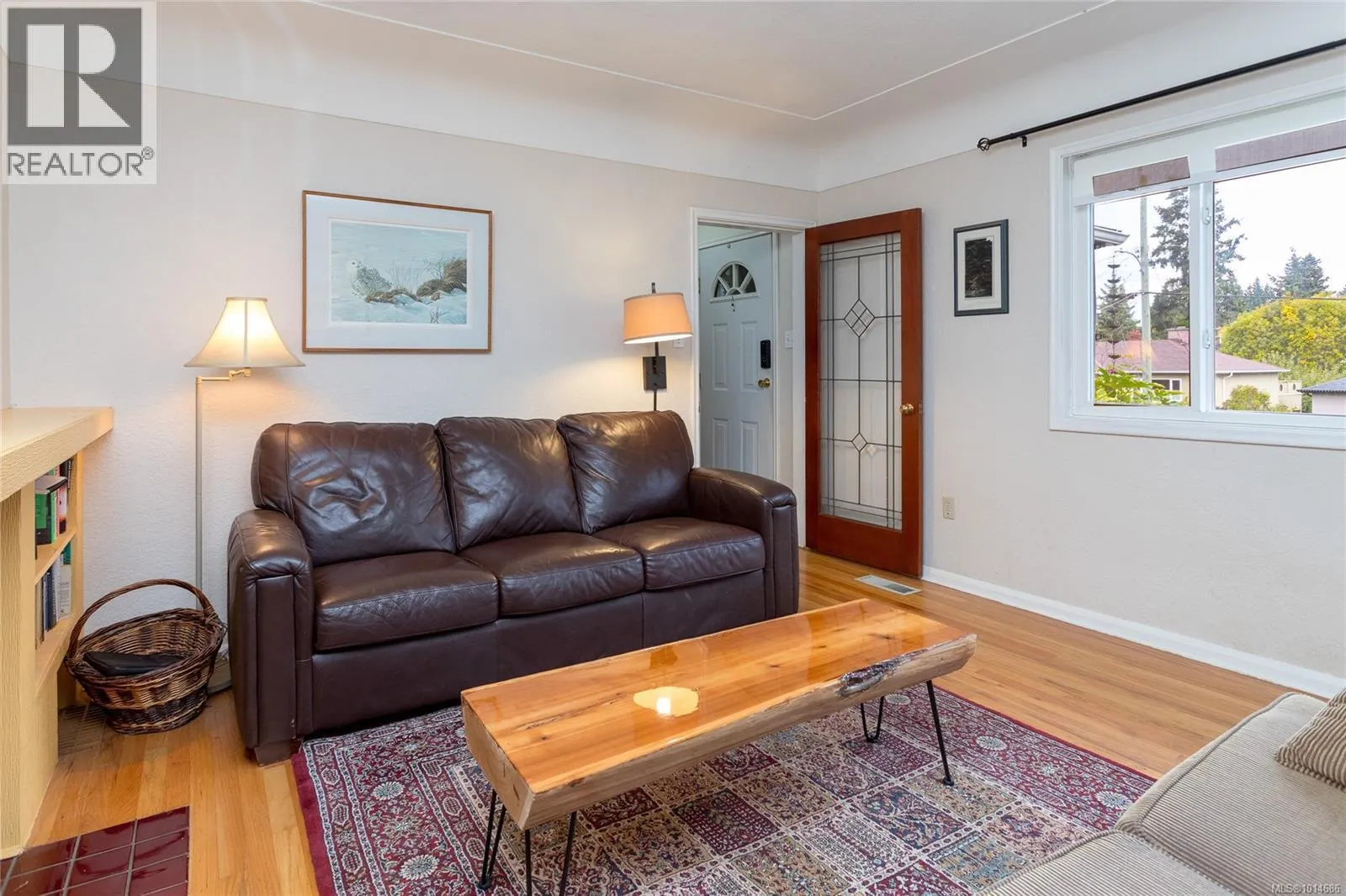 645 Baker St