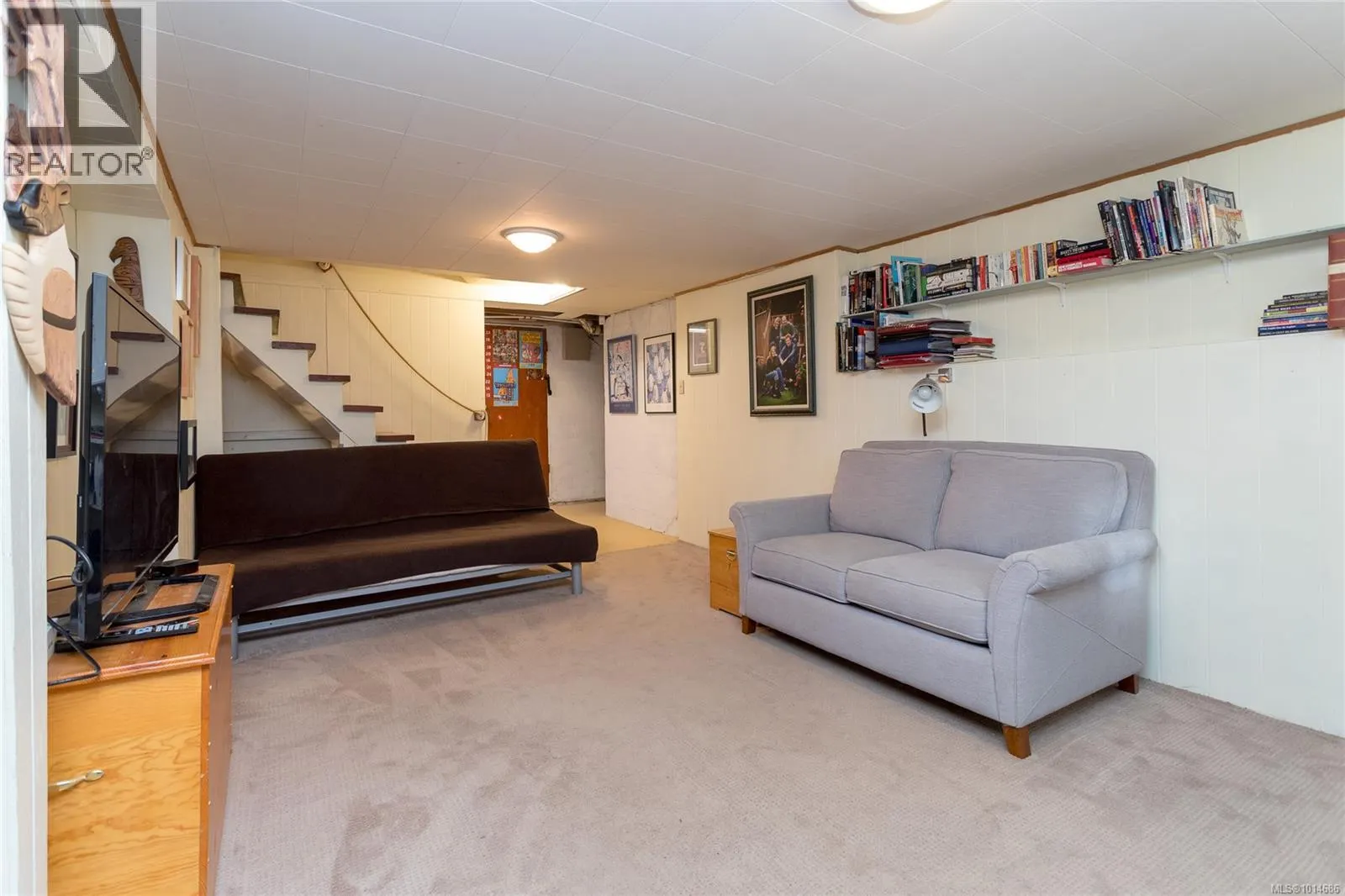 645 Baker St