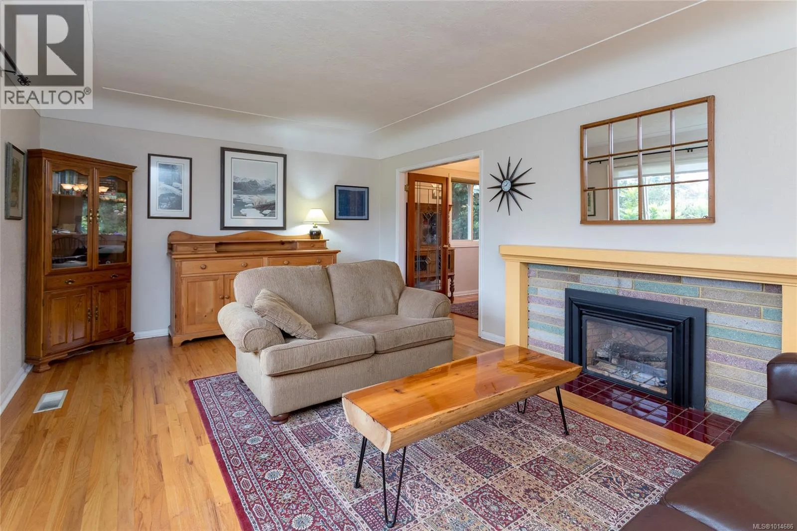645 Baker St