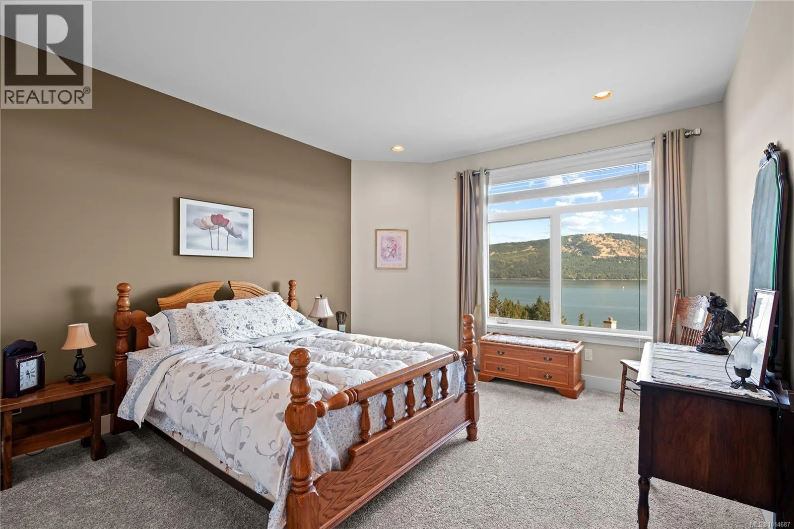 412 Seaview Pl