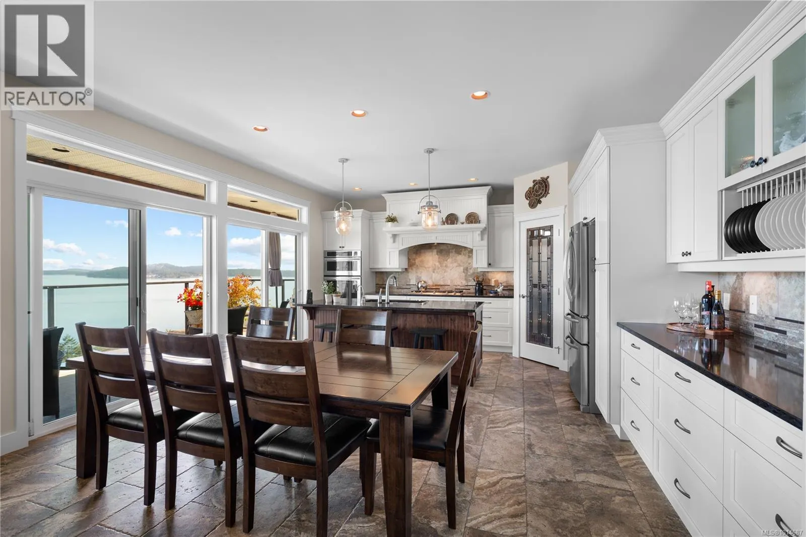 412 Seaview Pl
