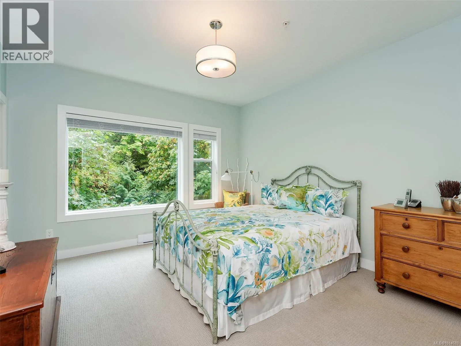 208 1838 Cowichan Bay Rd