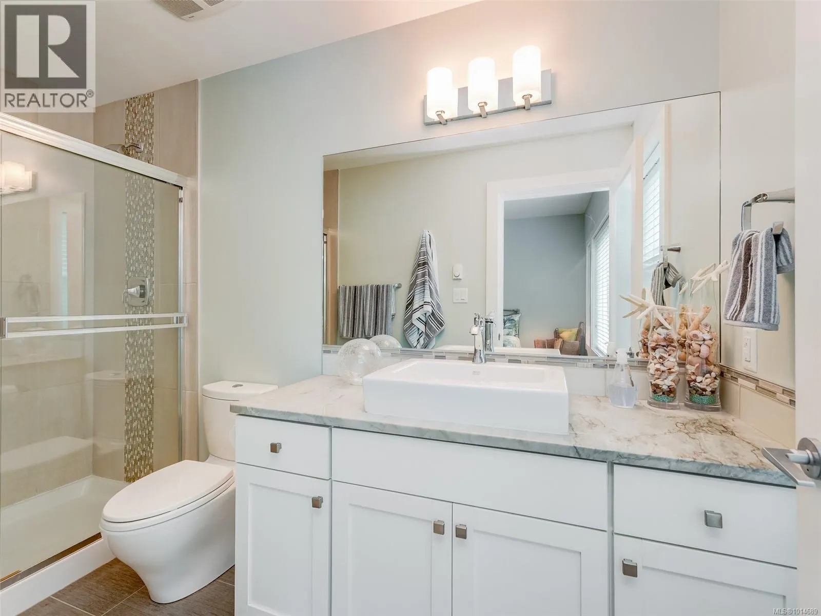 208 1838 Cowichan Bay Rd