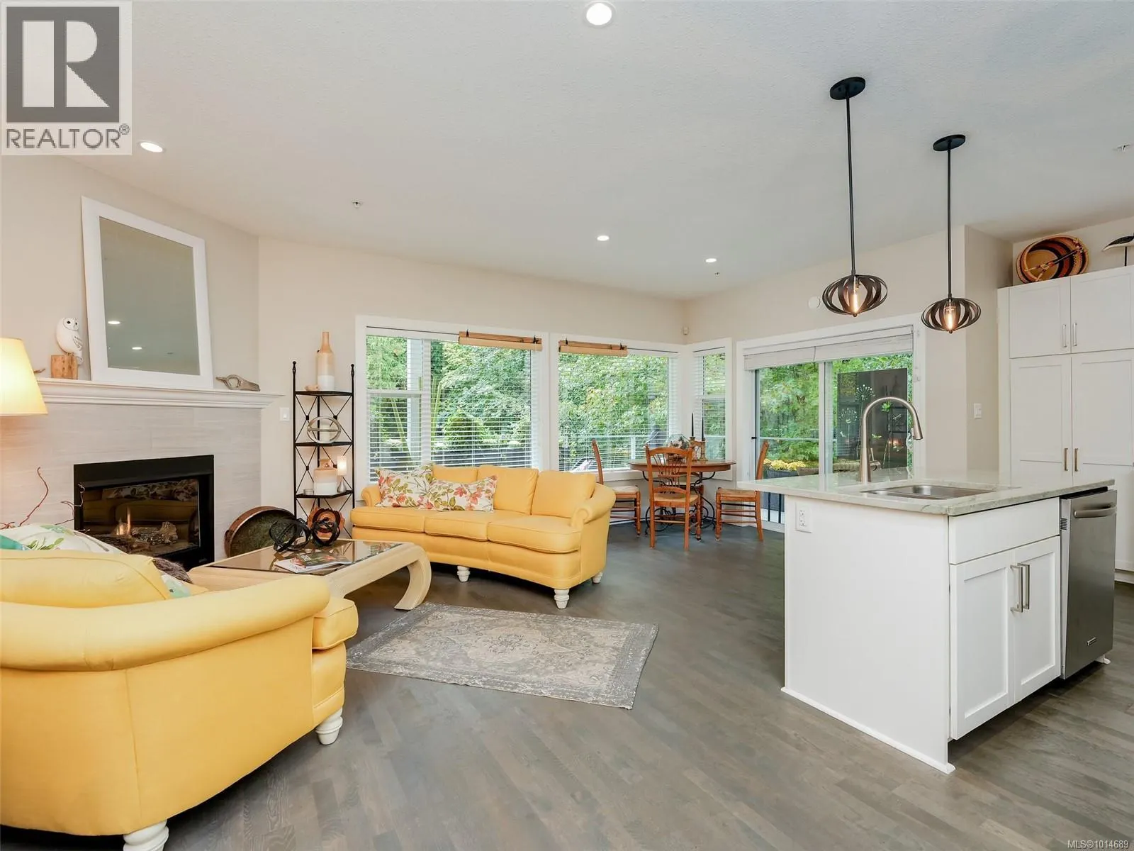 208 1838 Cowichan Bay Rd