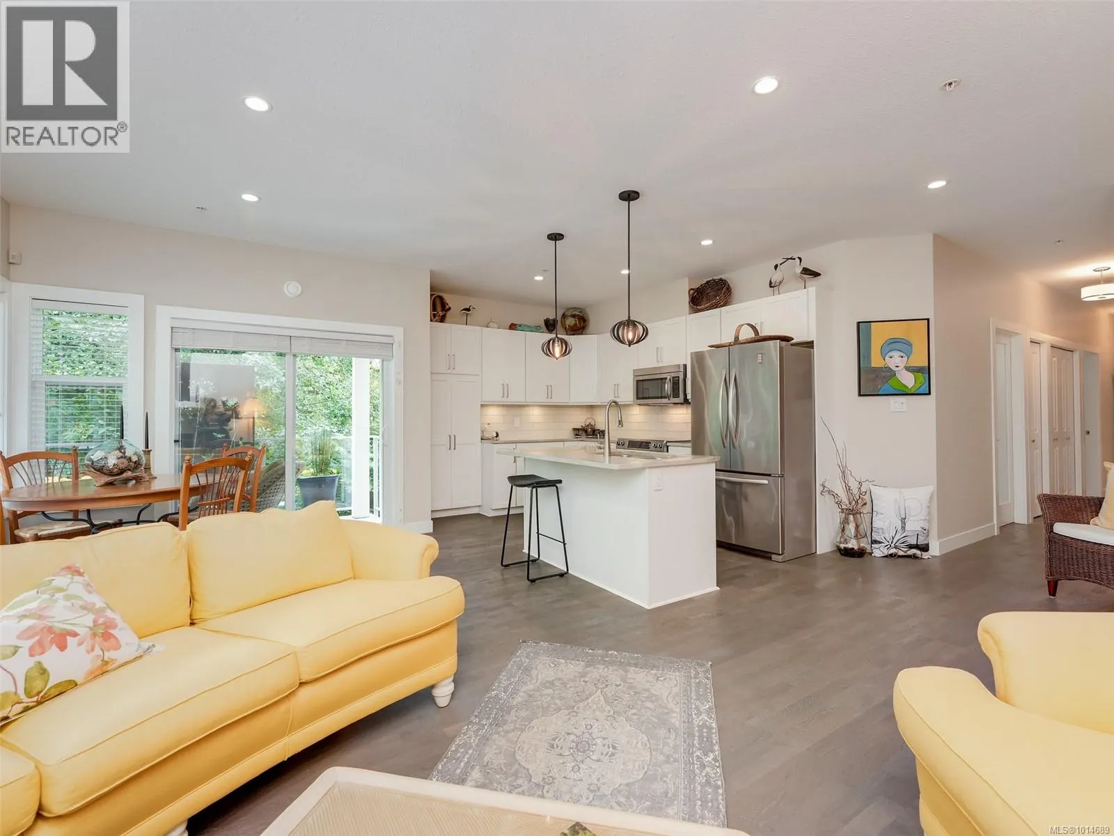 208 1838 Cowichan Bay Rd