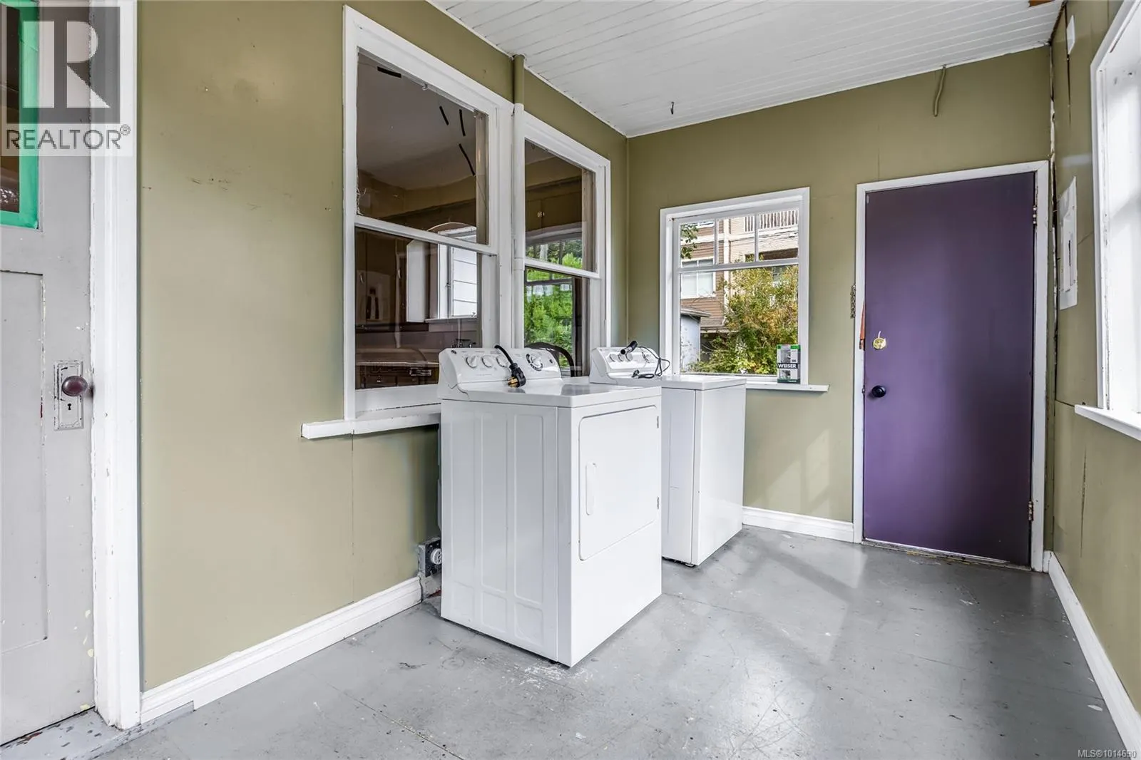 378 Harmston Ave