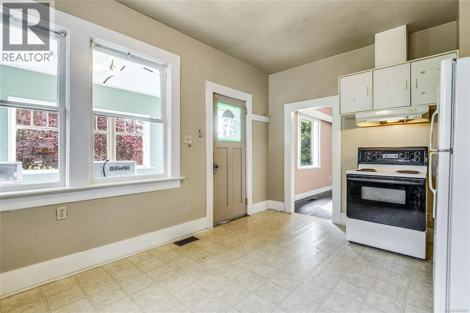 378 Harmston Ave