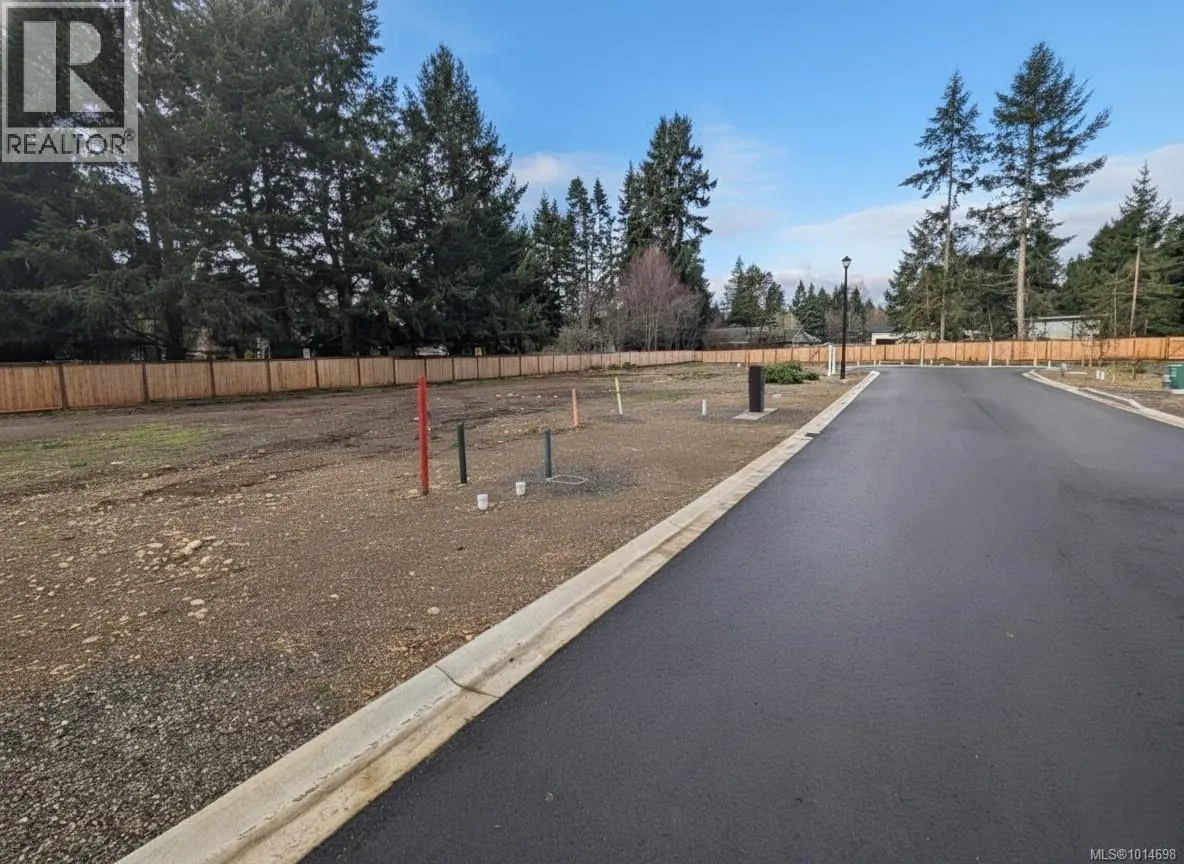 SL 8 606 Cedarwood Way