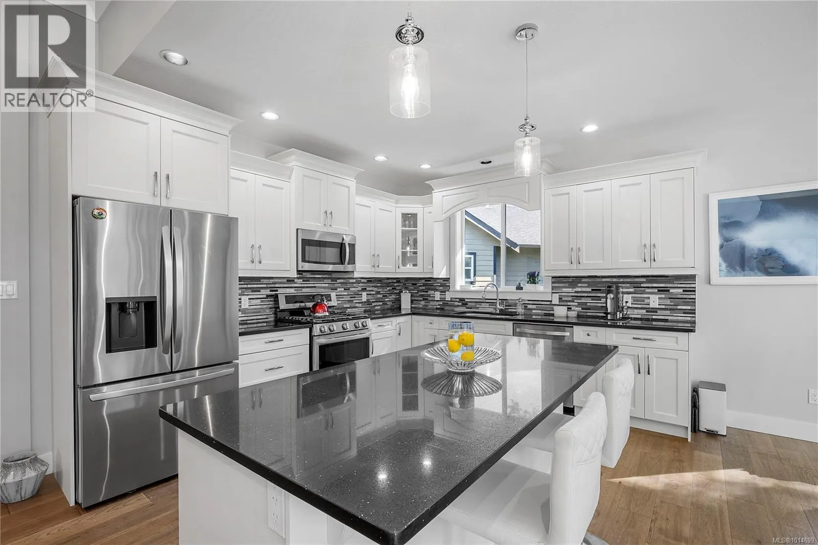 207 LINSTEAD Pl