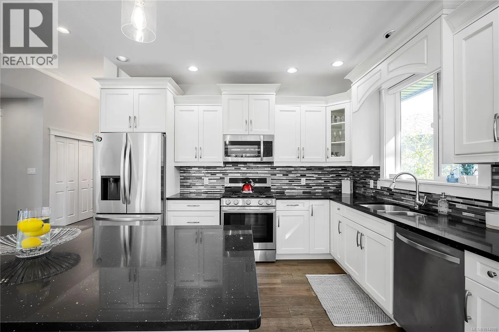 207 LINSTEAD Pl