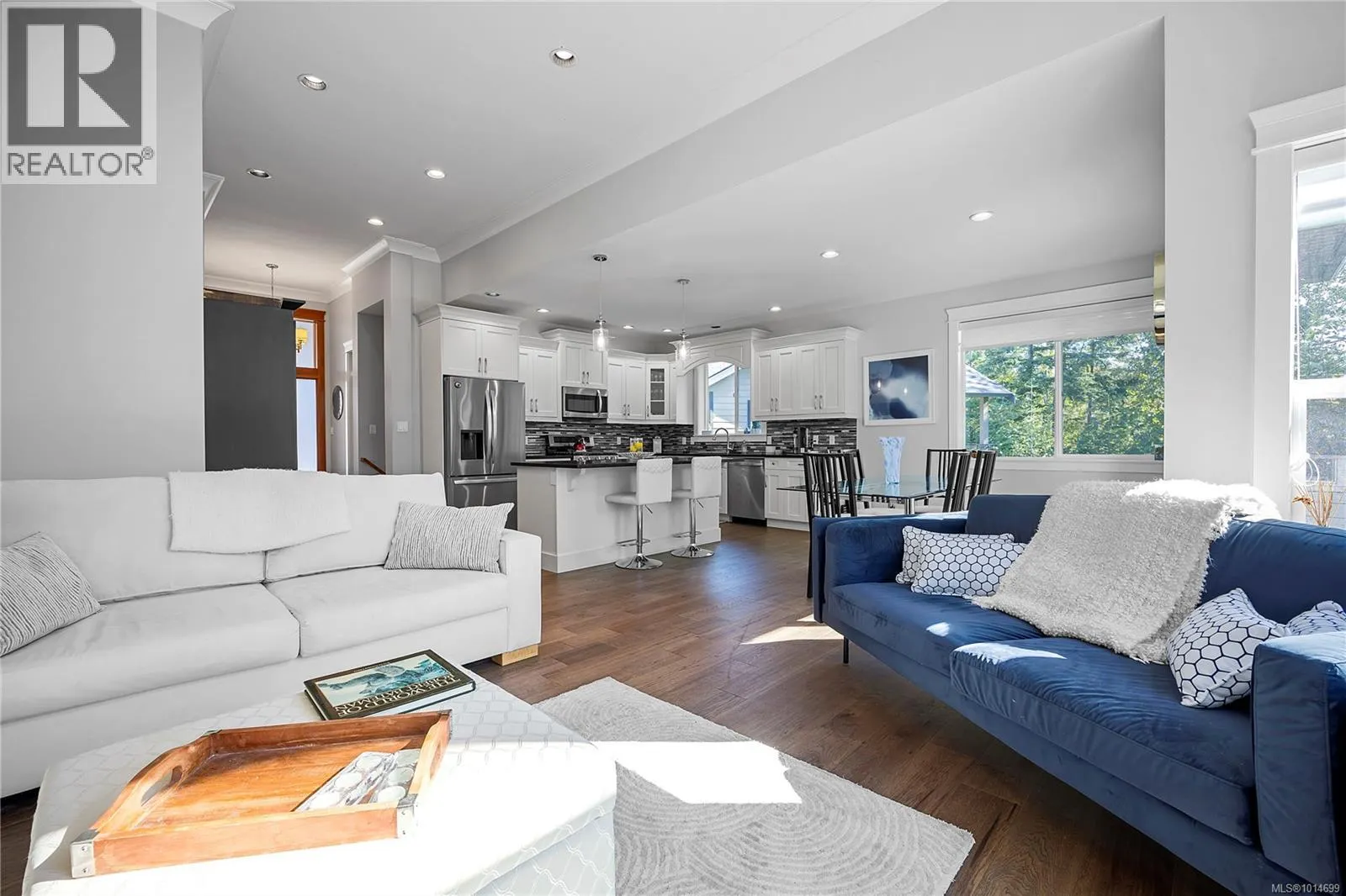207 LINSTEAD Pl