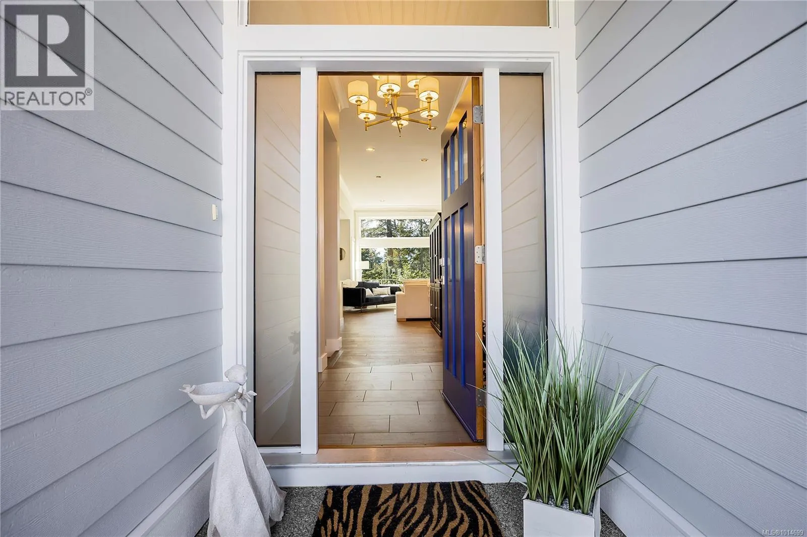 207 LINSTEAD Pl