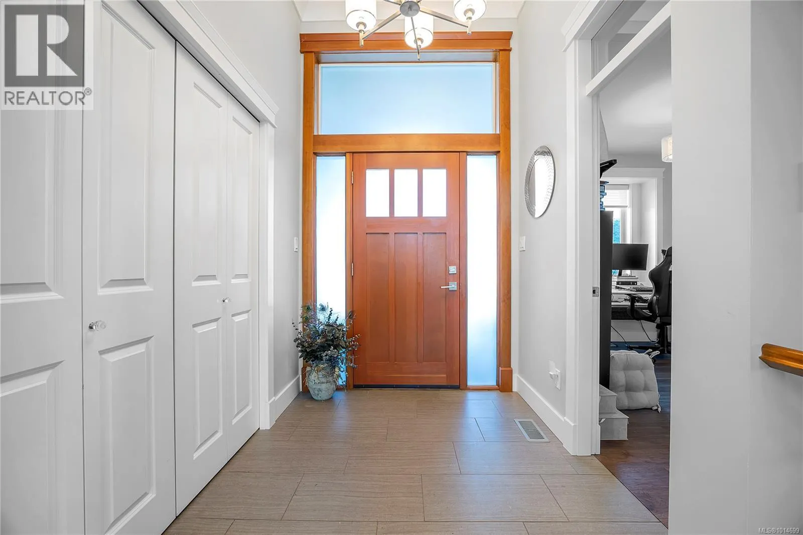 207 LINSTEAD Pl