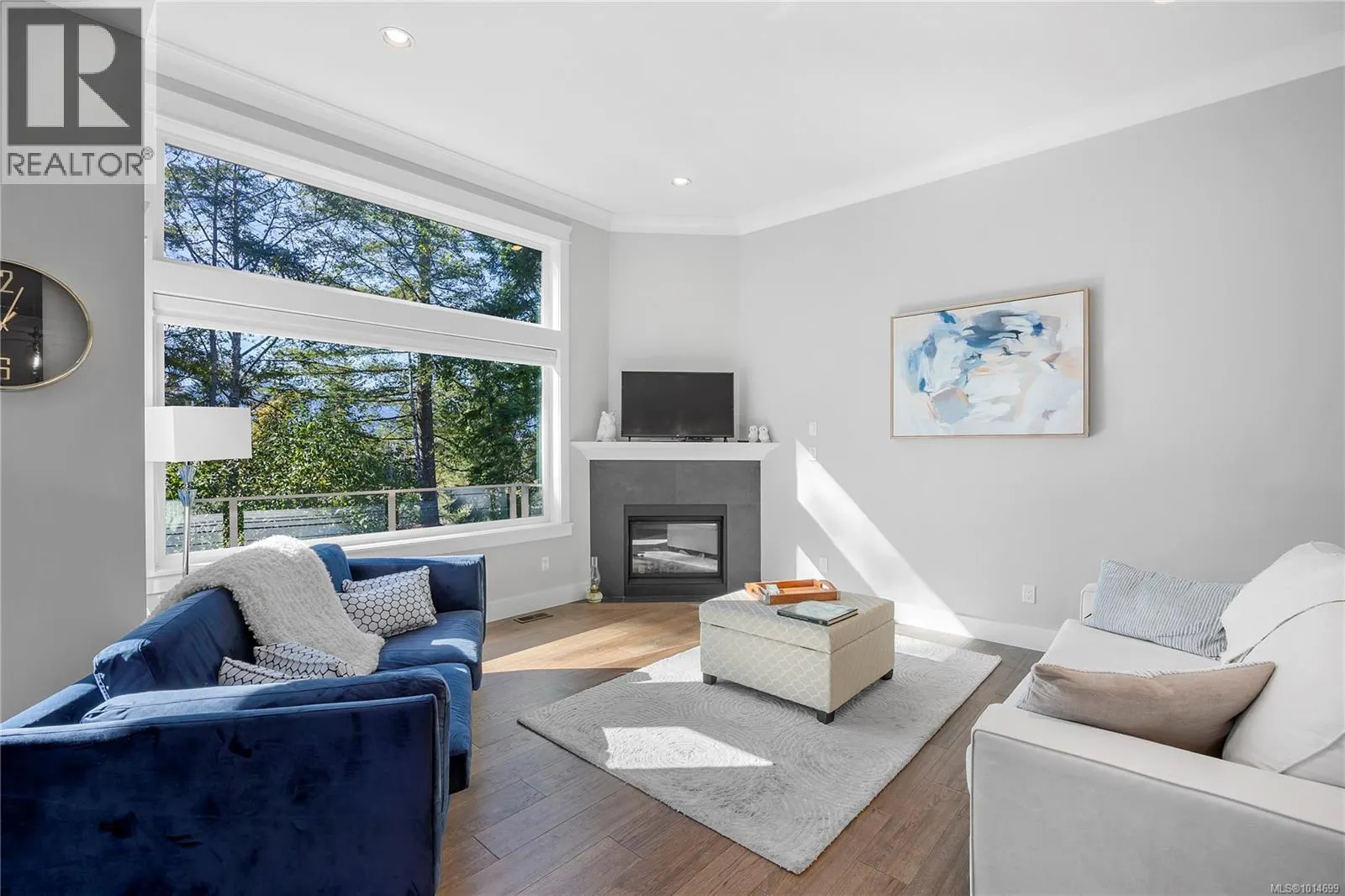207 LINSTEAD Pl