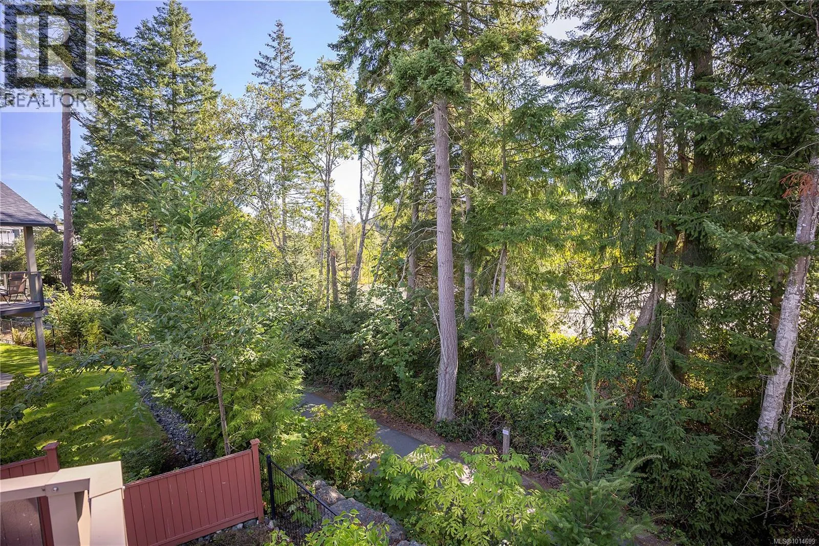 207 LINSTEAD Pl