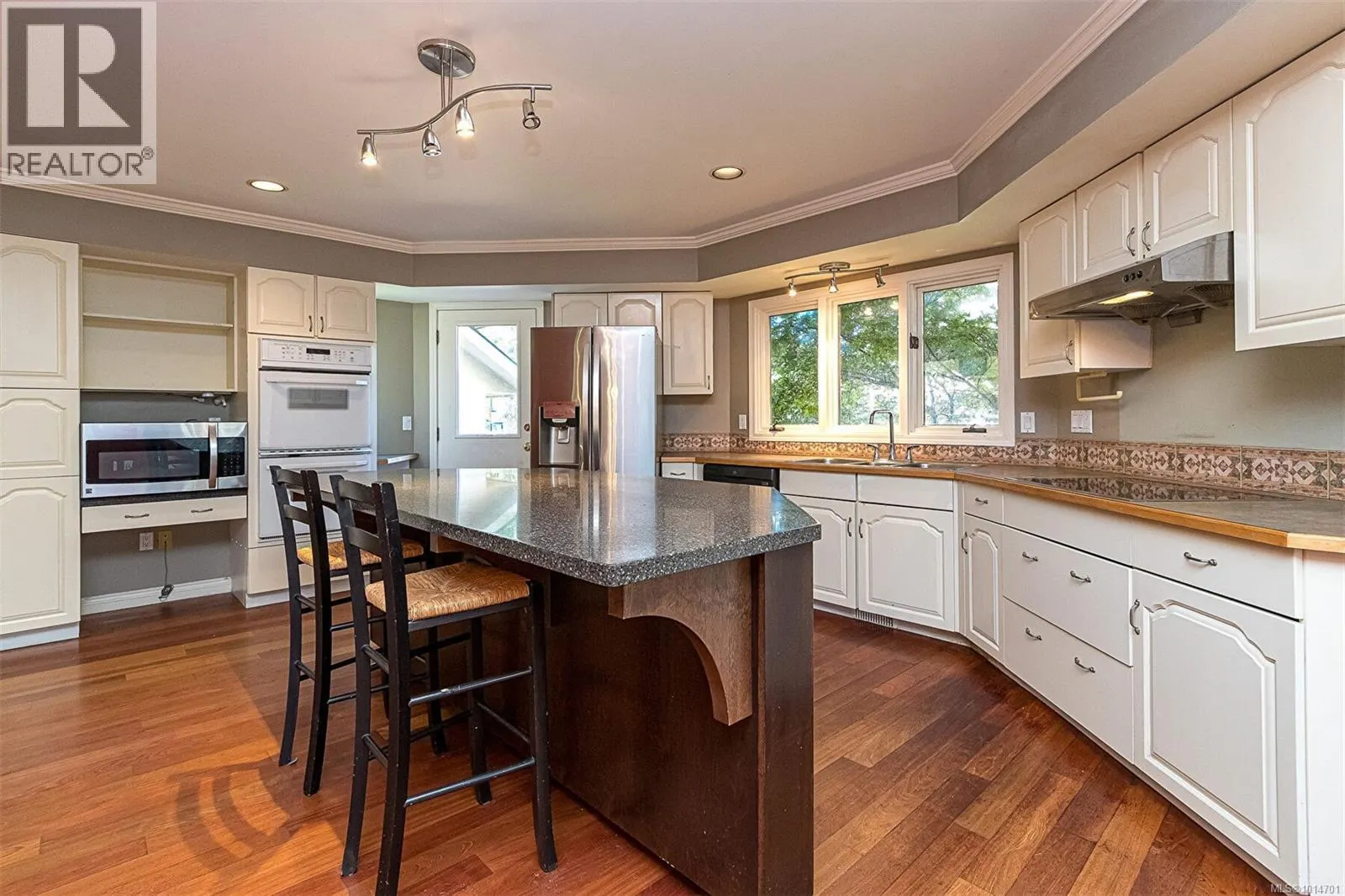 3910 Gibson Crt
