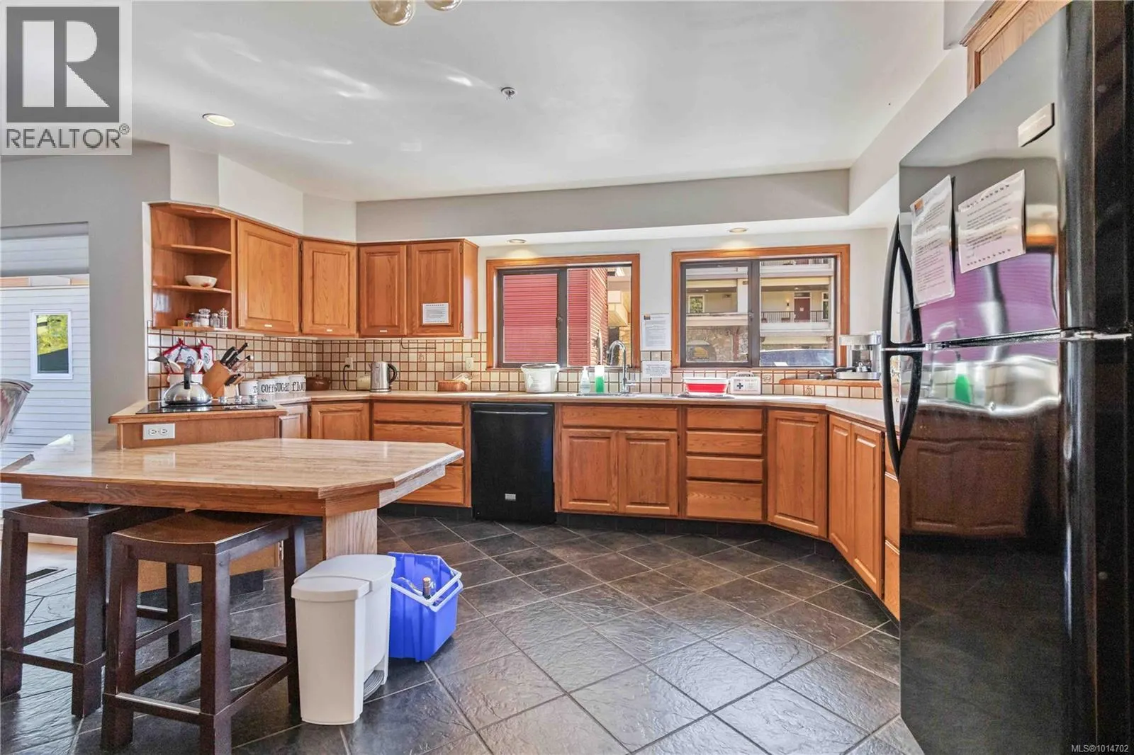 203 6609 Goodmere Rd