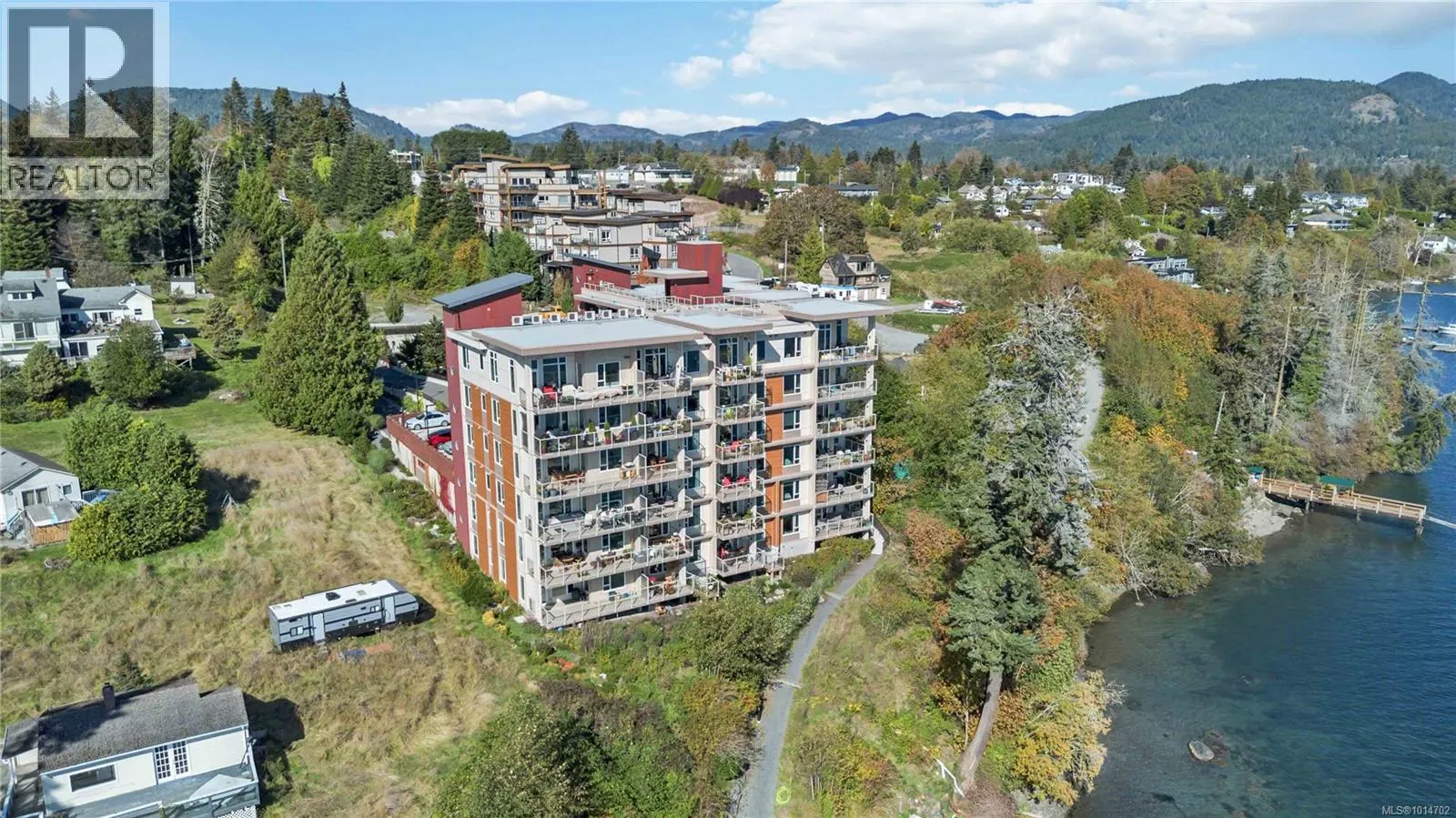 203 6609 Goodmere Rd