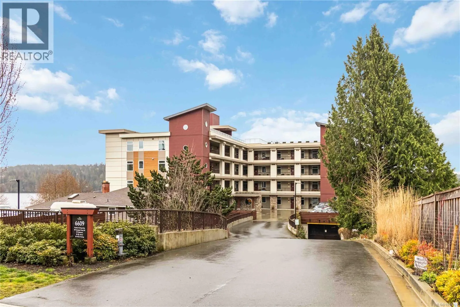 203 6609 Goodmere Rd