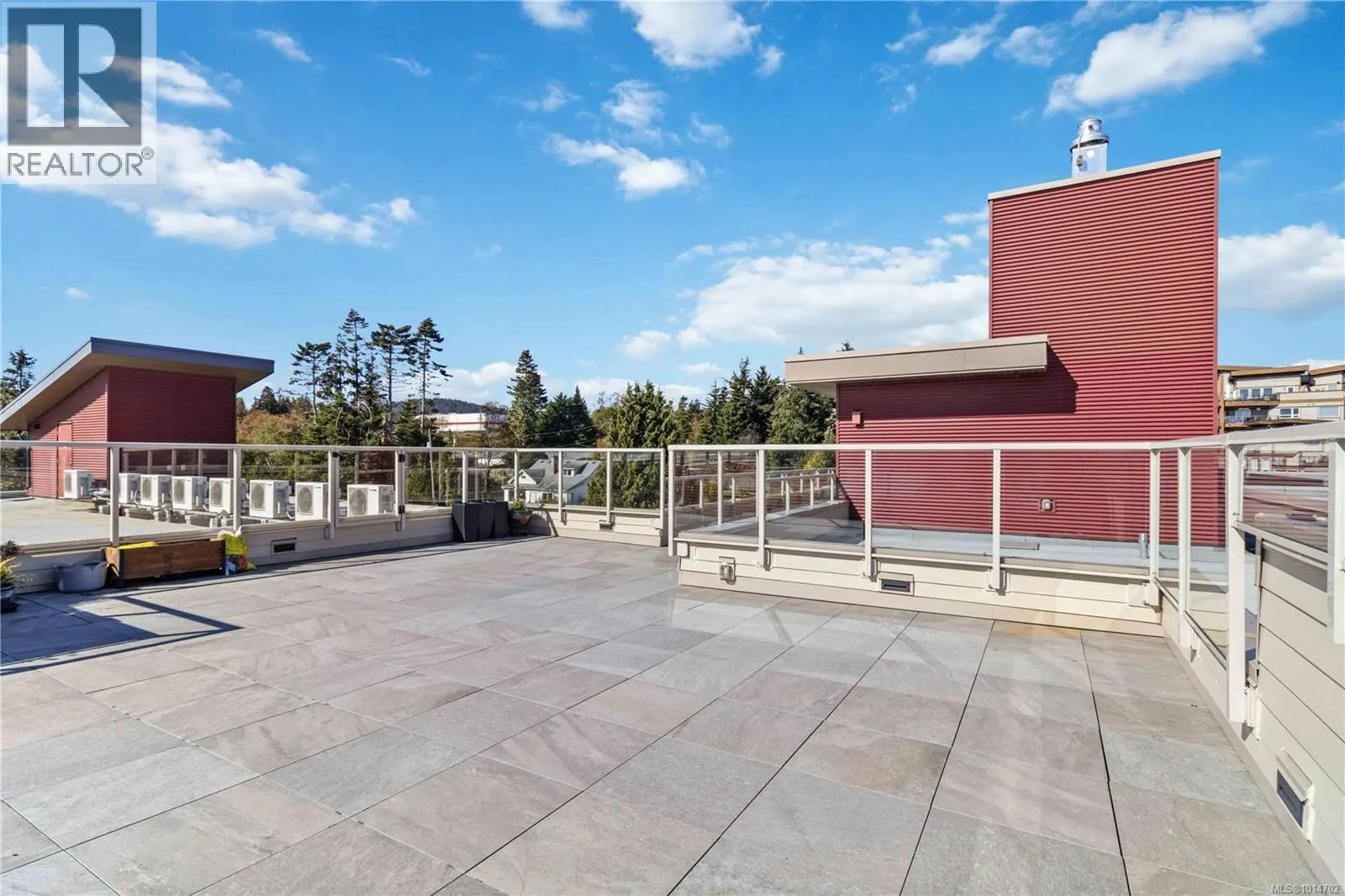 203 6609 Goodmere Rd