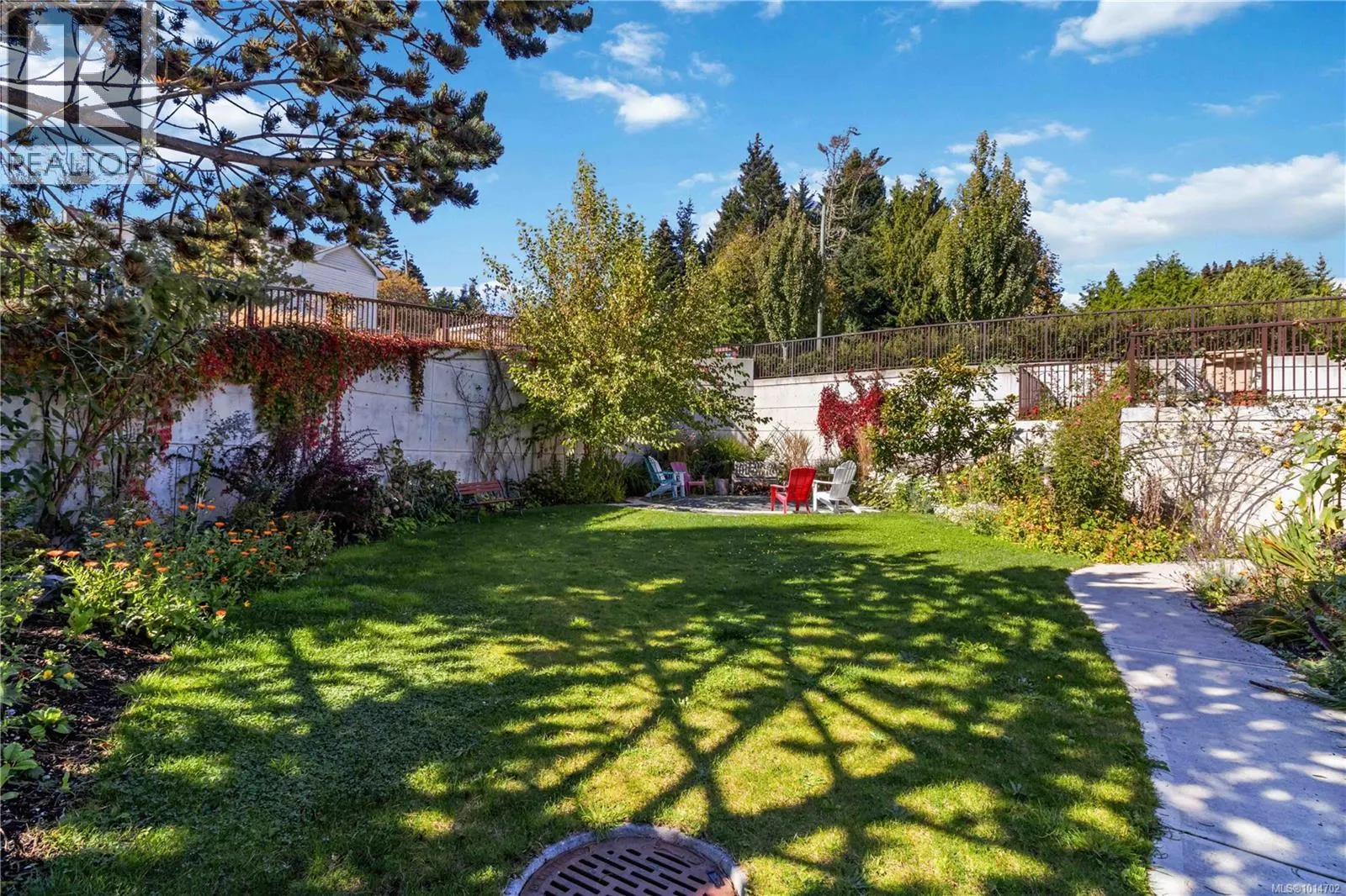 203 6609 Goodmere Rd