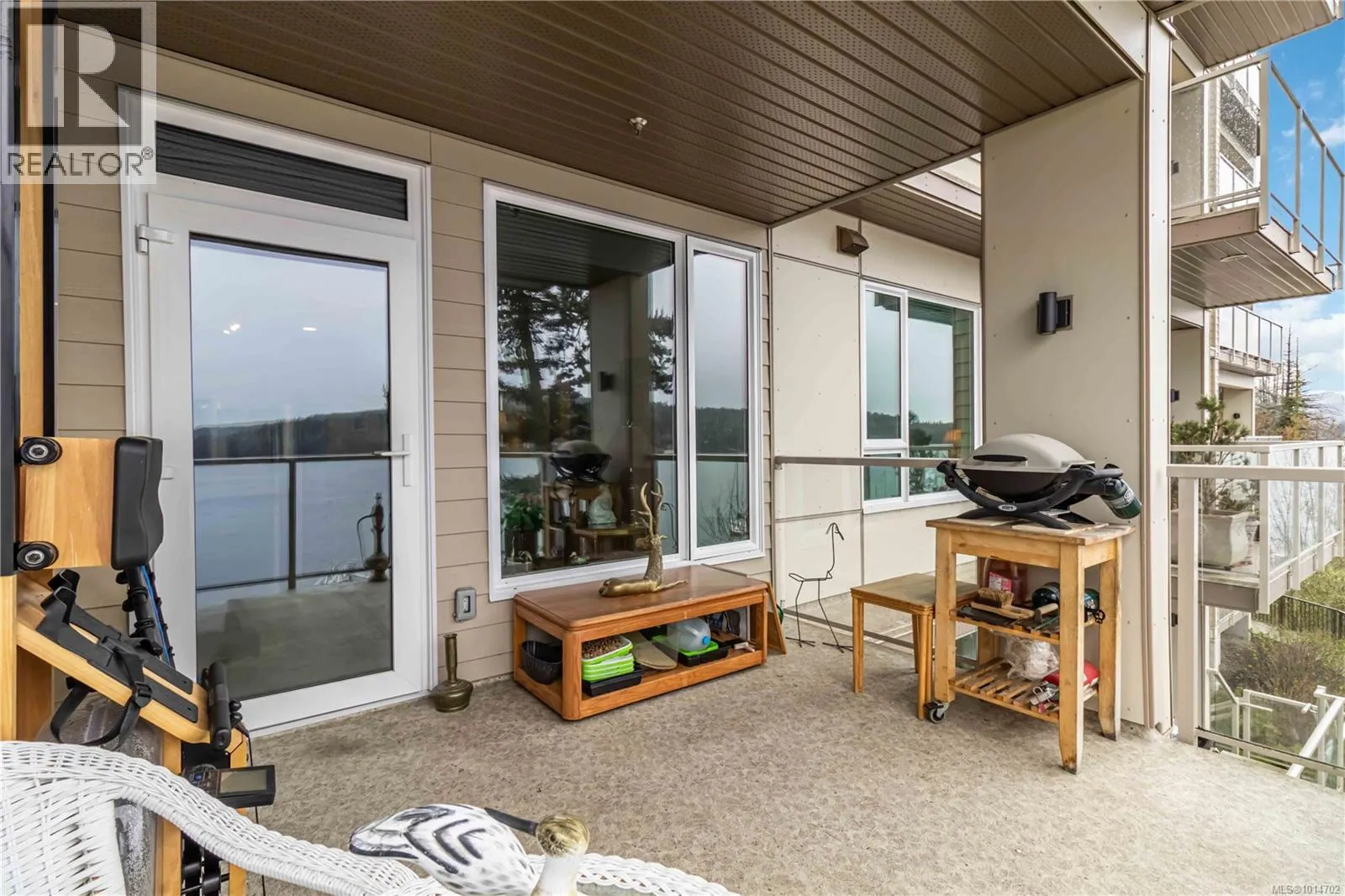 203 6609 Goodmere Rd