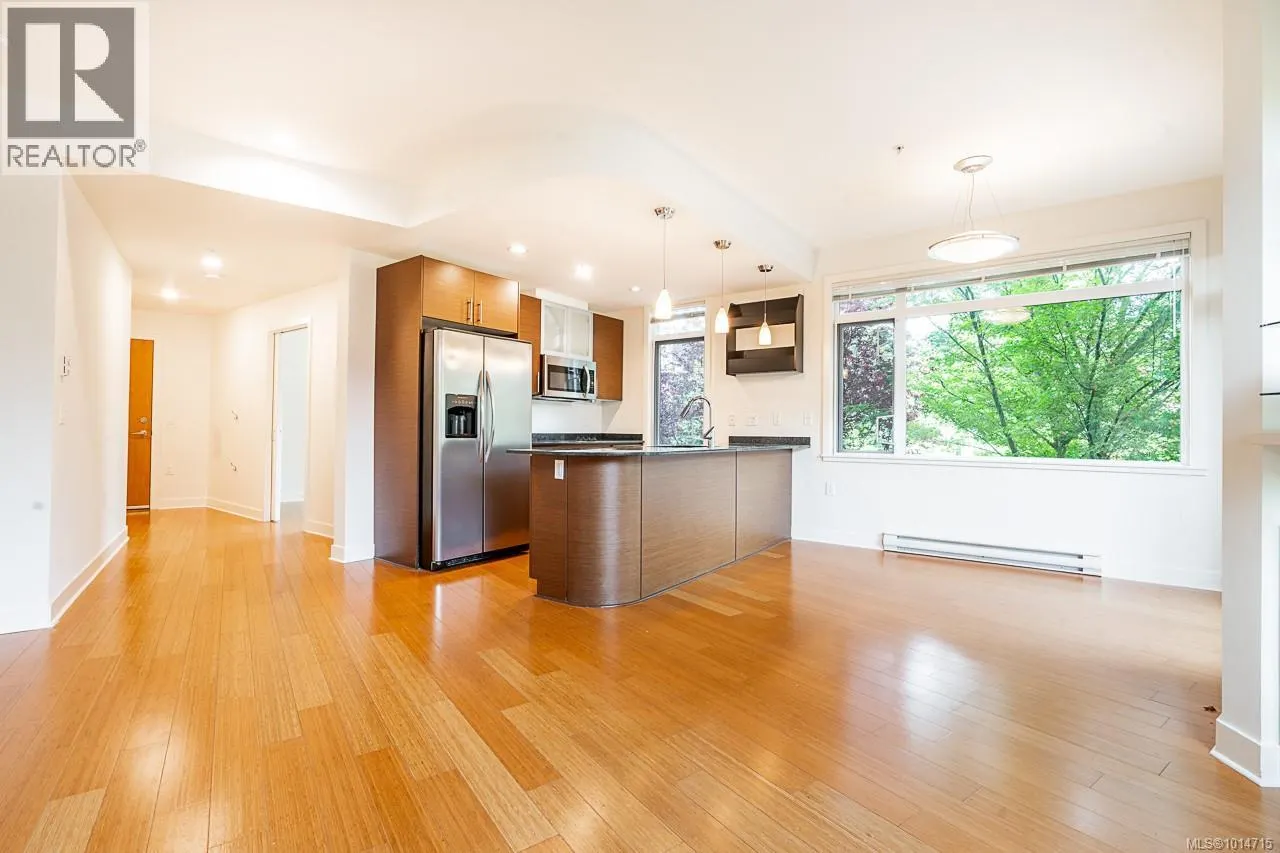 201 3610 Richmond Rd