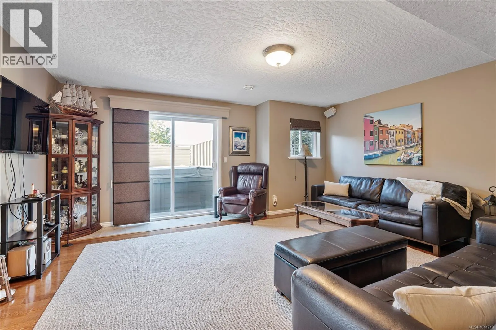 3556 Sun Hills