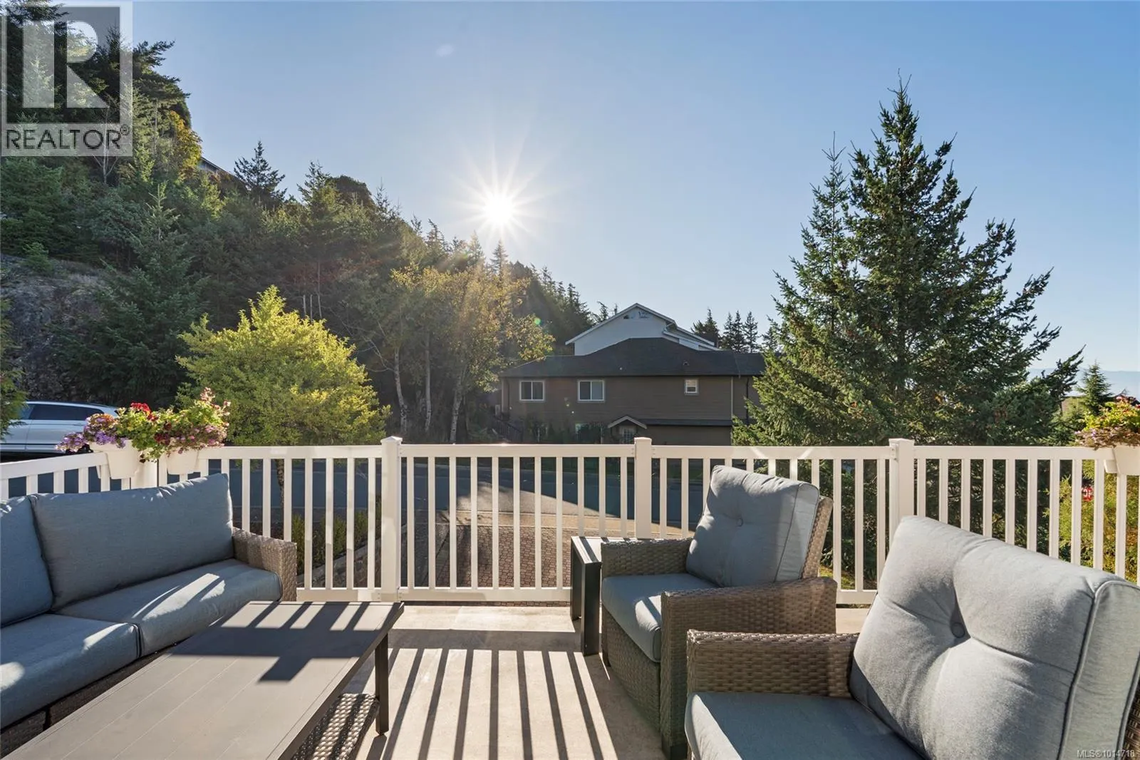 3556 Sun Hills