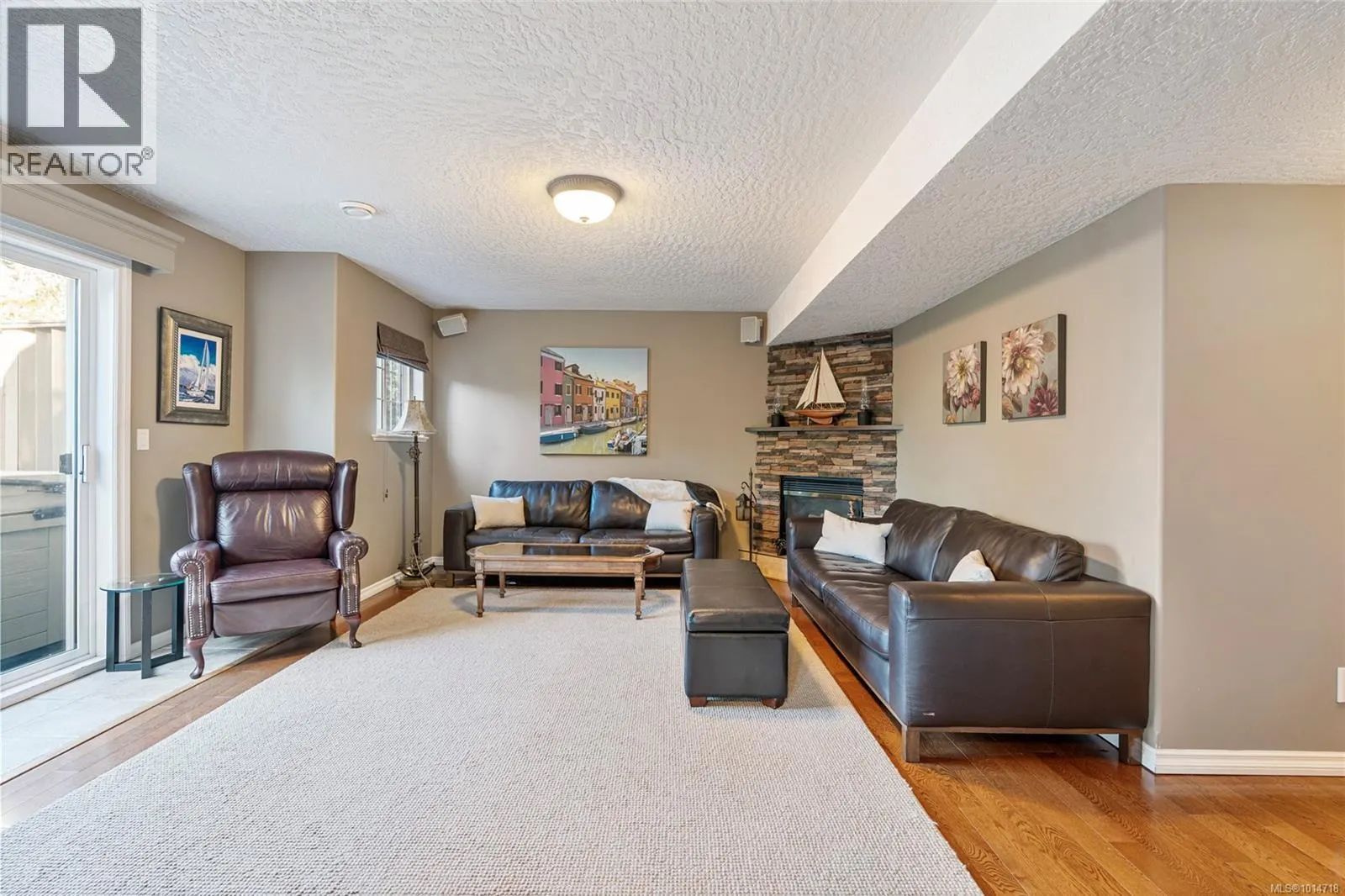 3556 Sun Hills