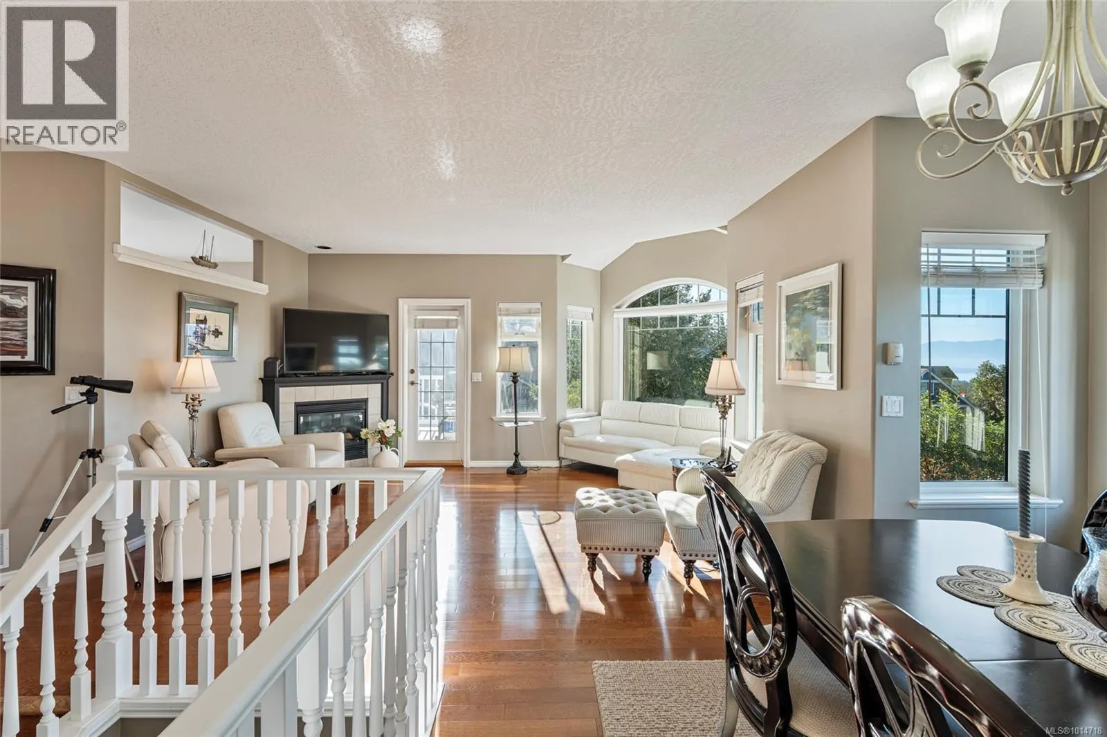 3556 Sun Hills