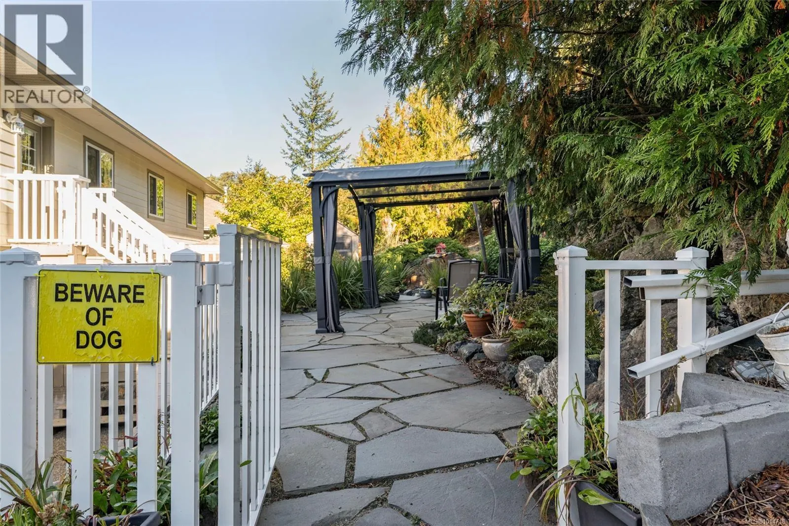 3556 Sun Hills