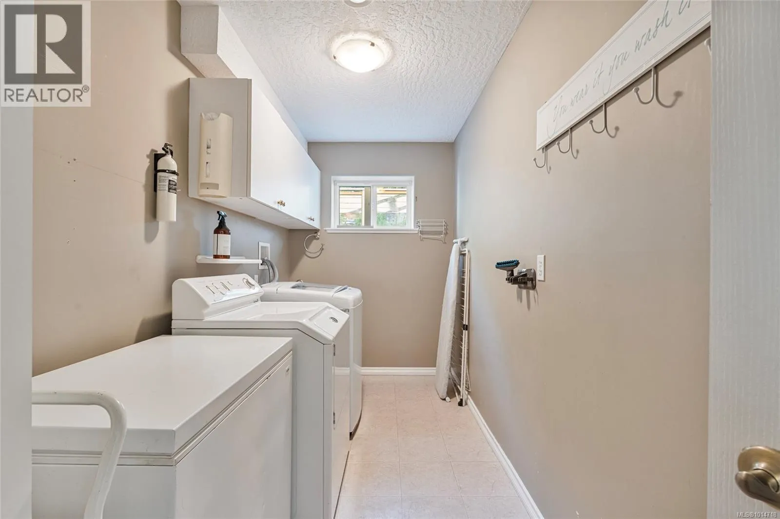 3556 Sun Hills