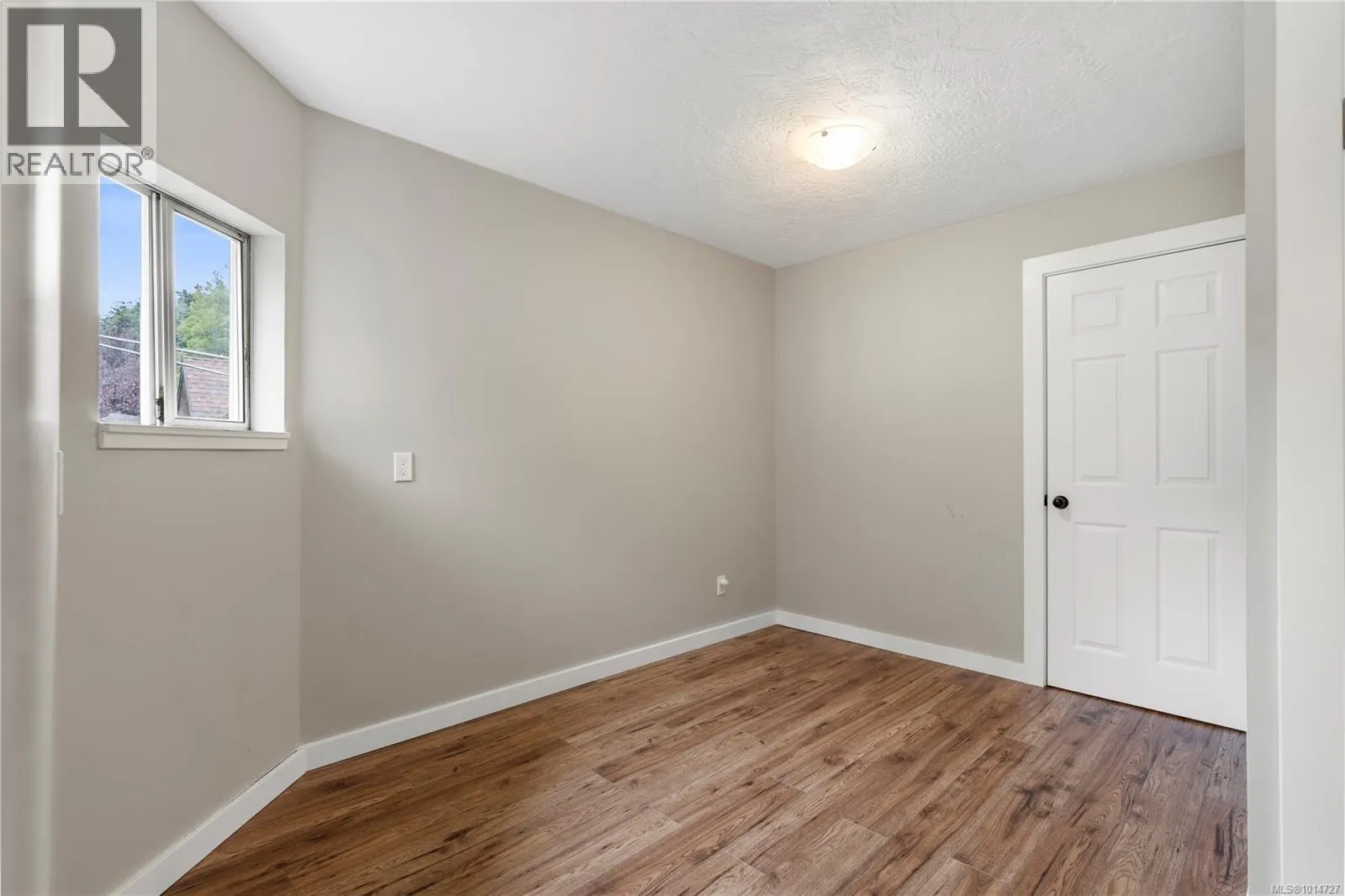 5839 Blythwood Rd