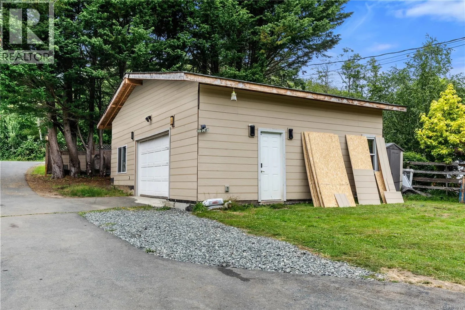 5839 Blythwood Rd