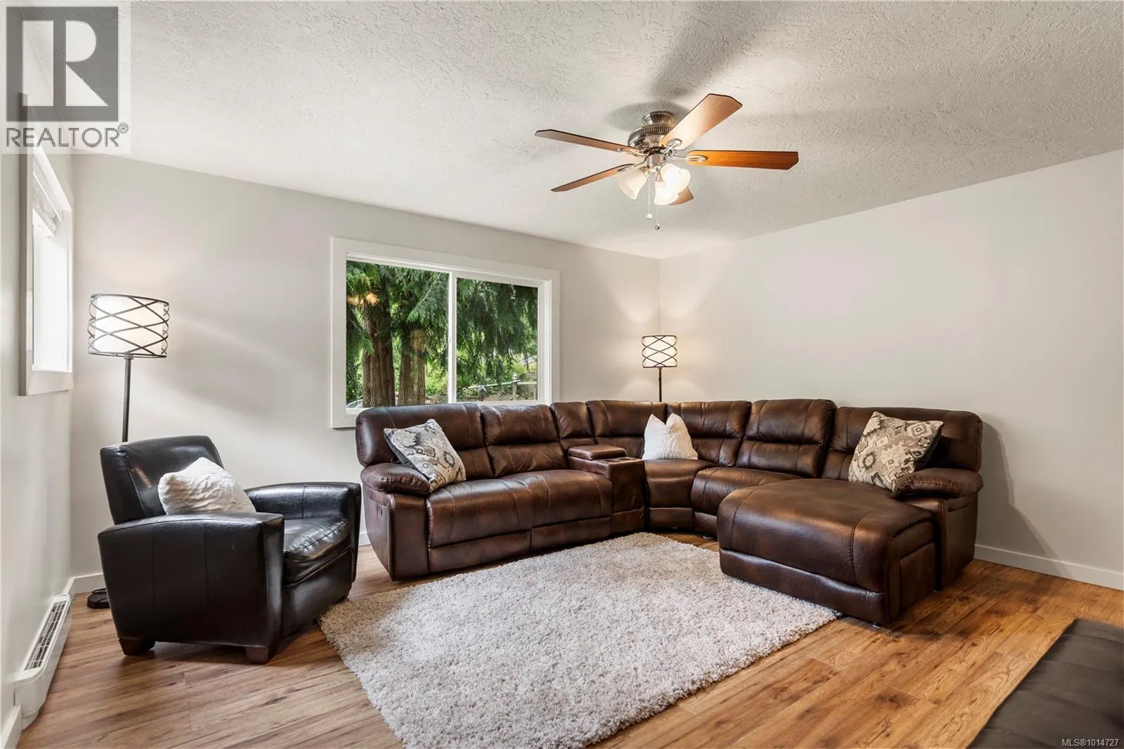 5839 Blythwood Rd