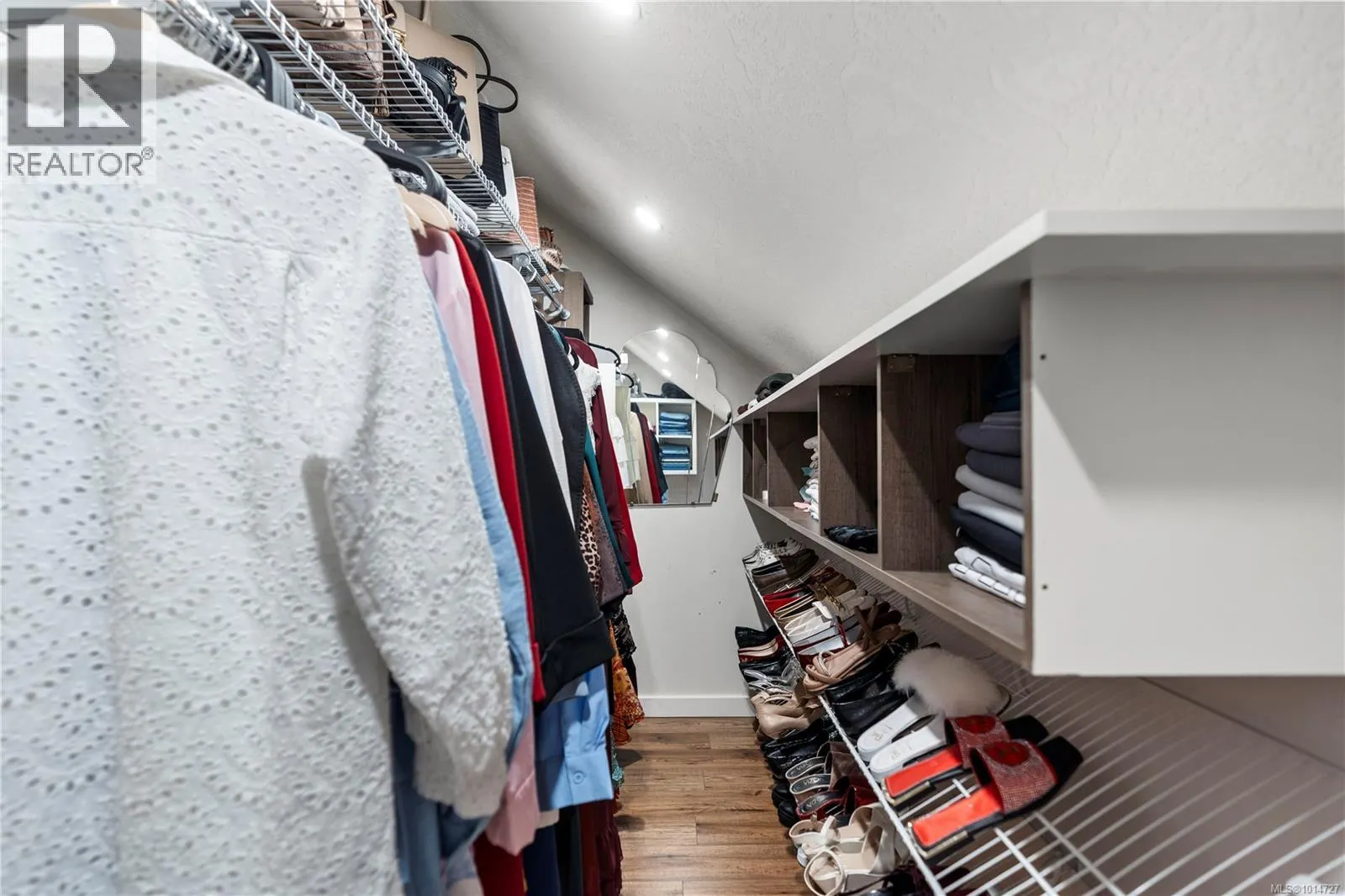 5839 Blythwood Rd